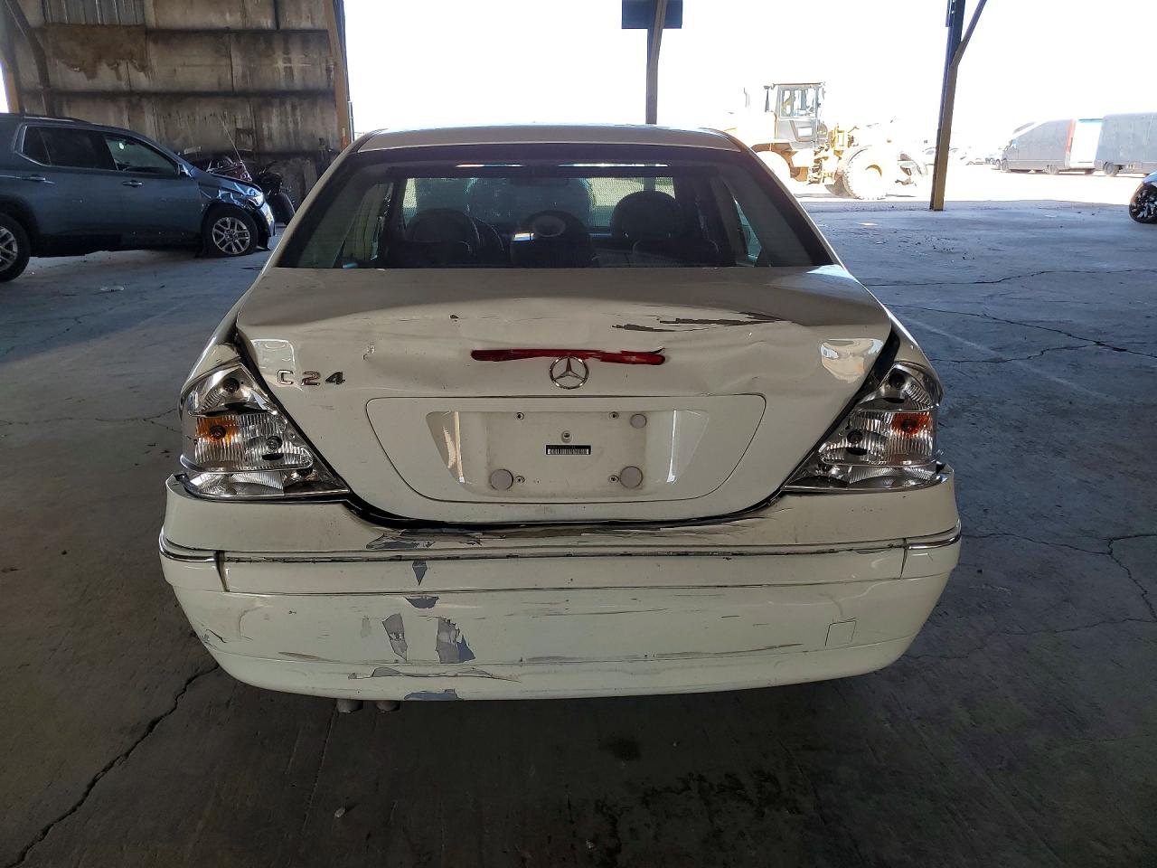 2003 Mercedes-benz C 240 White vin: WDBRF61J33F372044