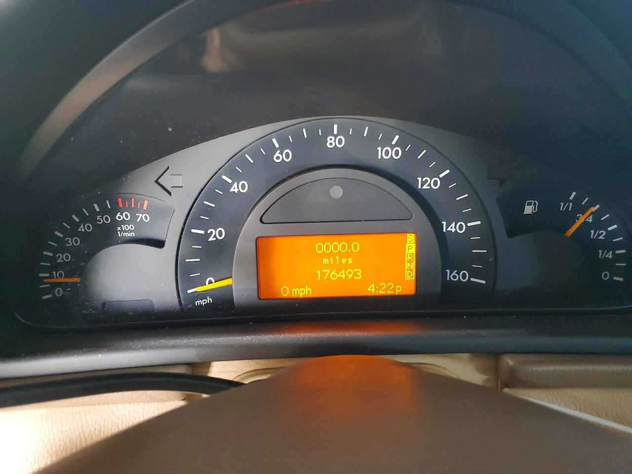 2003 Mercedes-benz C 240 White vin: WDBRF61J33F372044