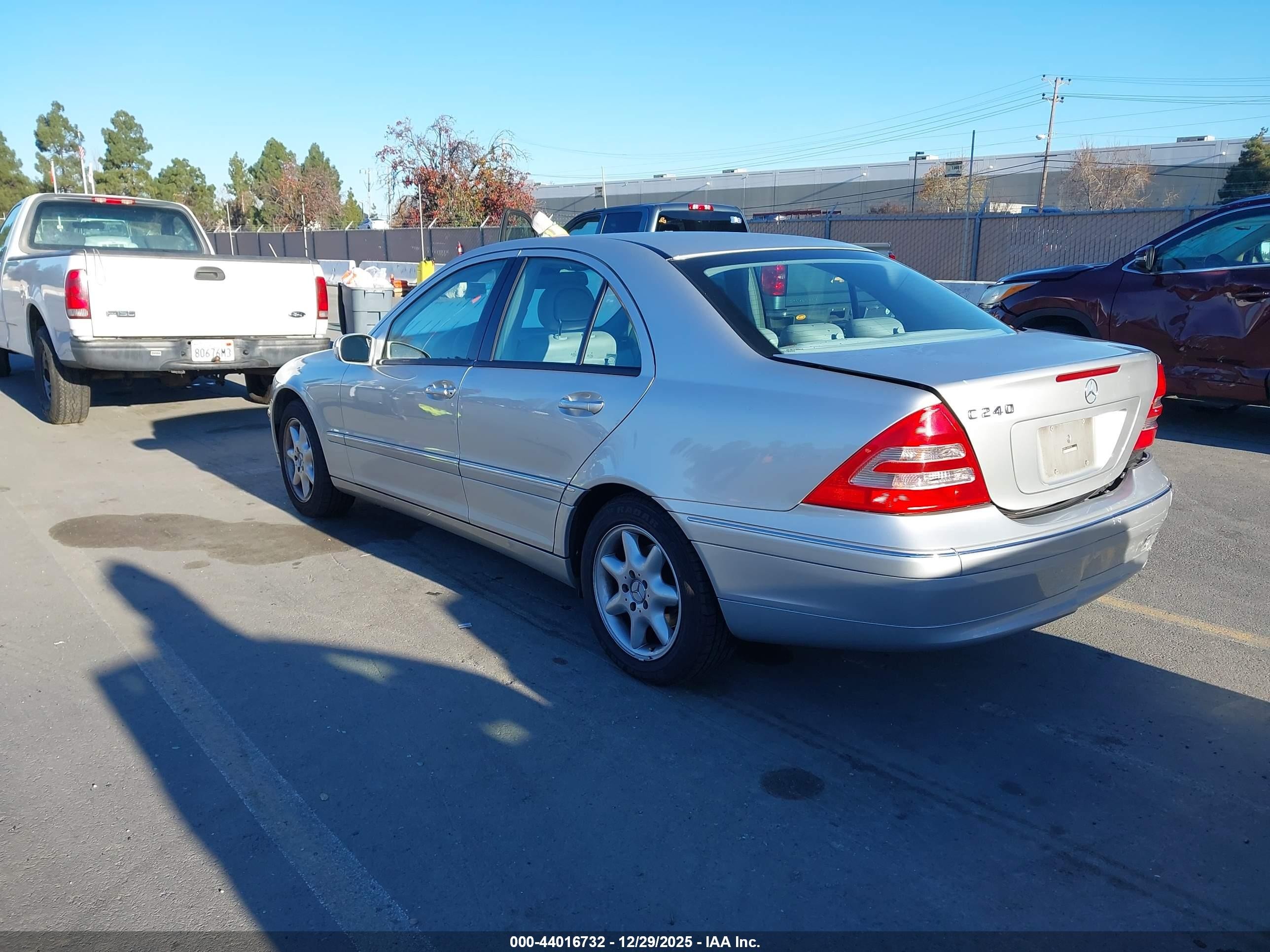2003 Mercedes-benz C 240   Серый vin: WDBRF61J33F392262