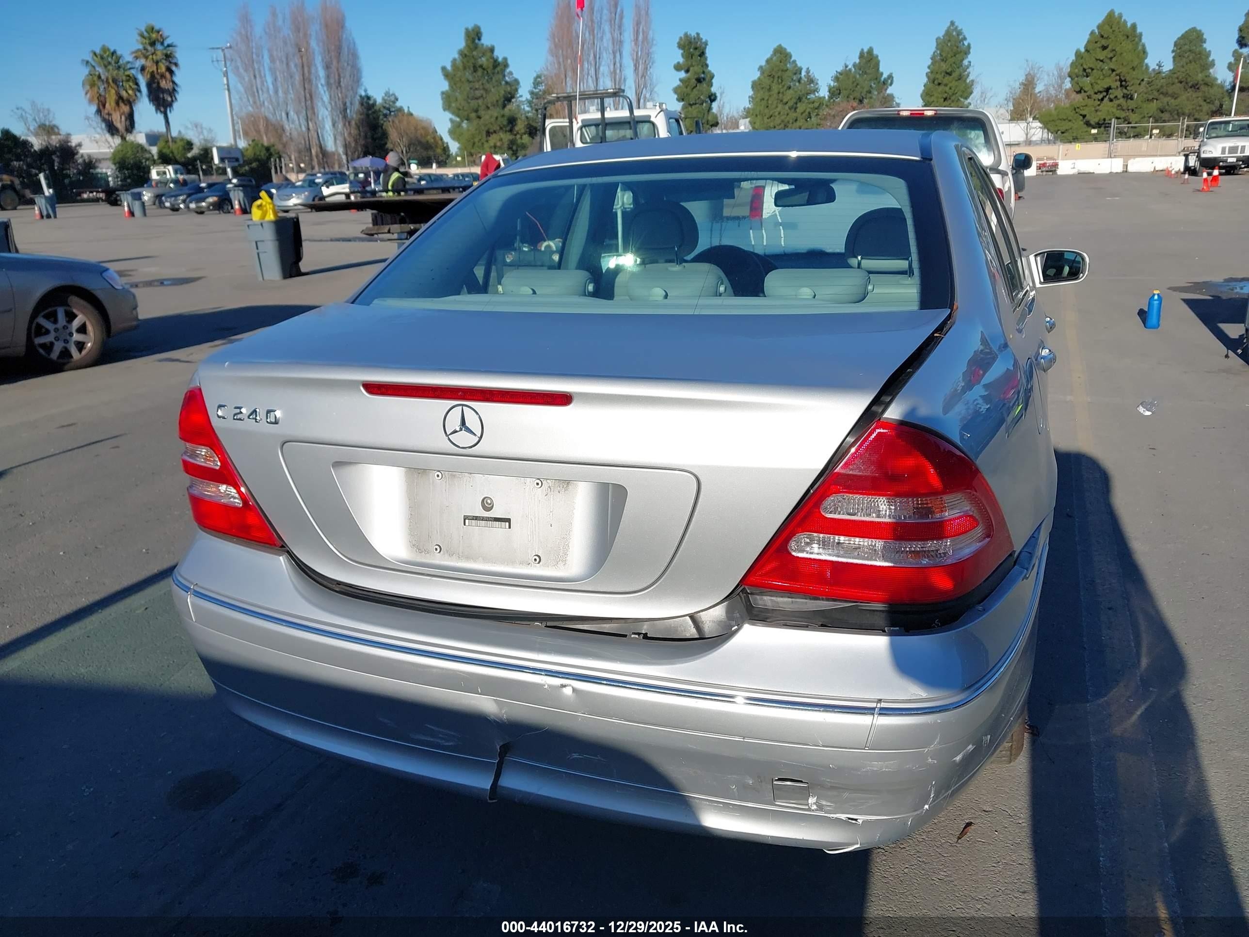 2003 Mercedes-benz C 240   Серый vin: WDBRF61J33F392262