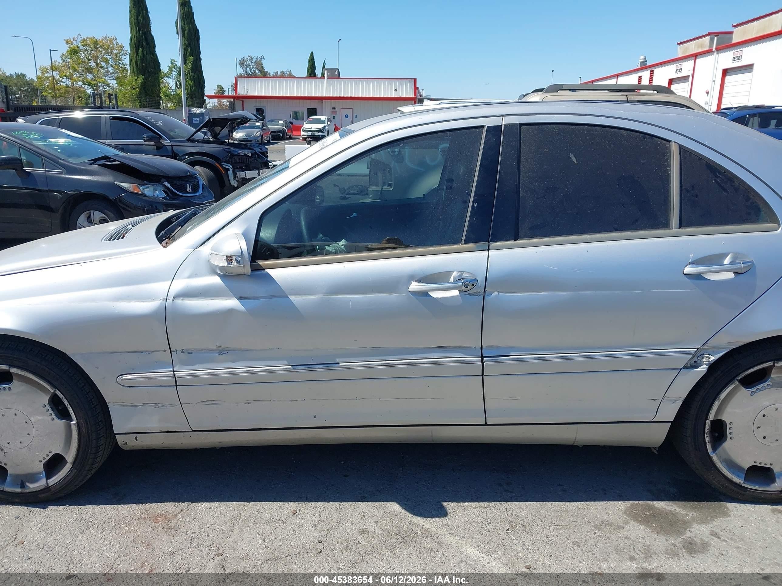 2004 Mercedes-benz C 240 Silver vin: WDBRF61J34E016670