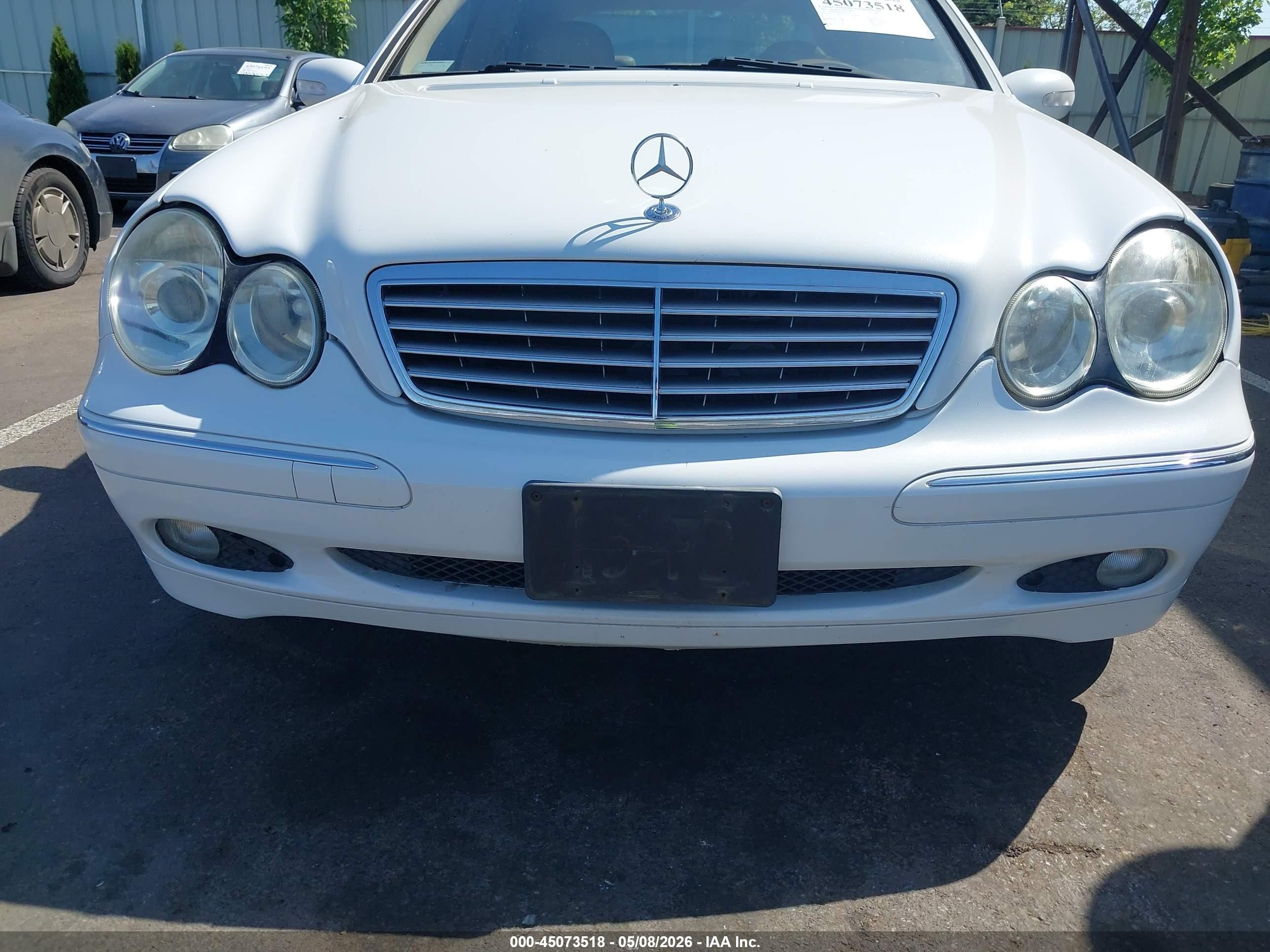 2004 Mercedes-benz C 240 White vin: WDBRF61J34E017236
