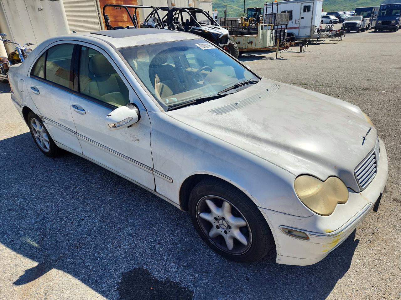 2004 Mercedes-benz C 240 White vin: WDBRF61J34E017785