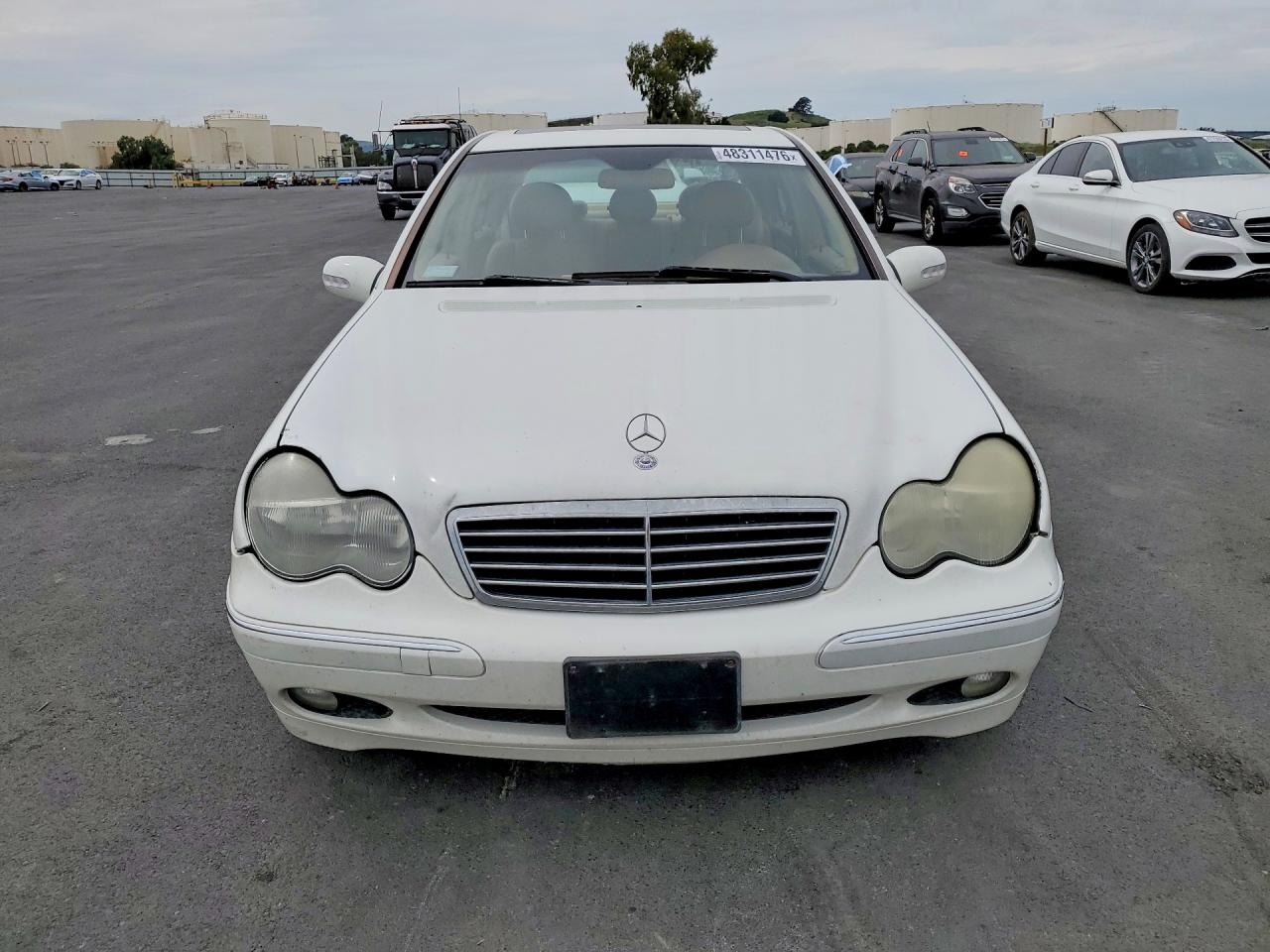 2004 Mercedes-benz C 240 White vin: WDBRF61J34E017981