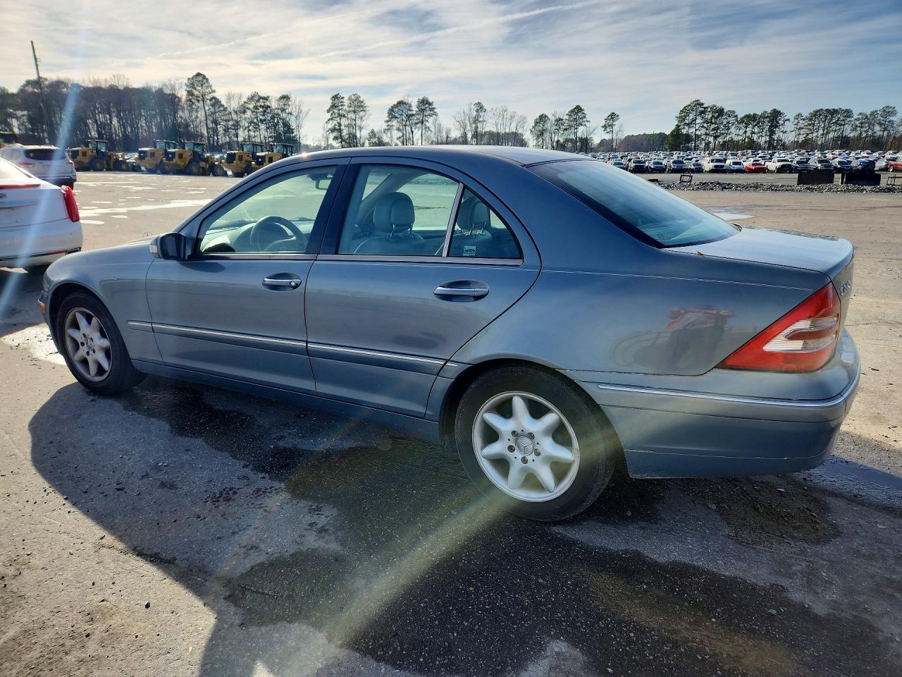 2004 Mercedes-benz C 240 Blue vin: WDBRF61J34F503524