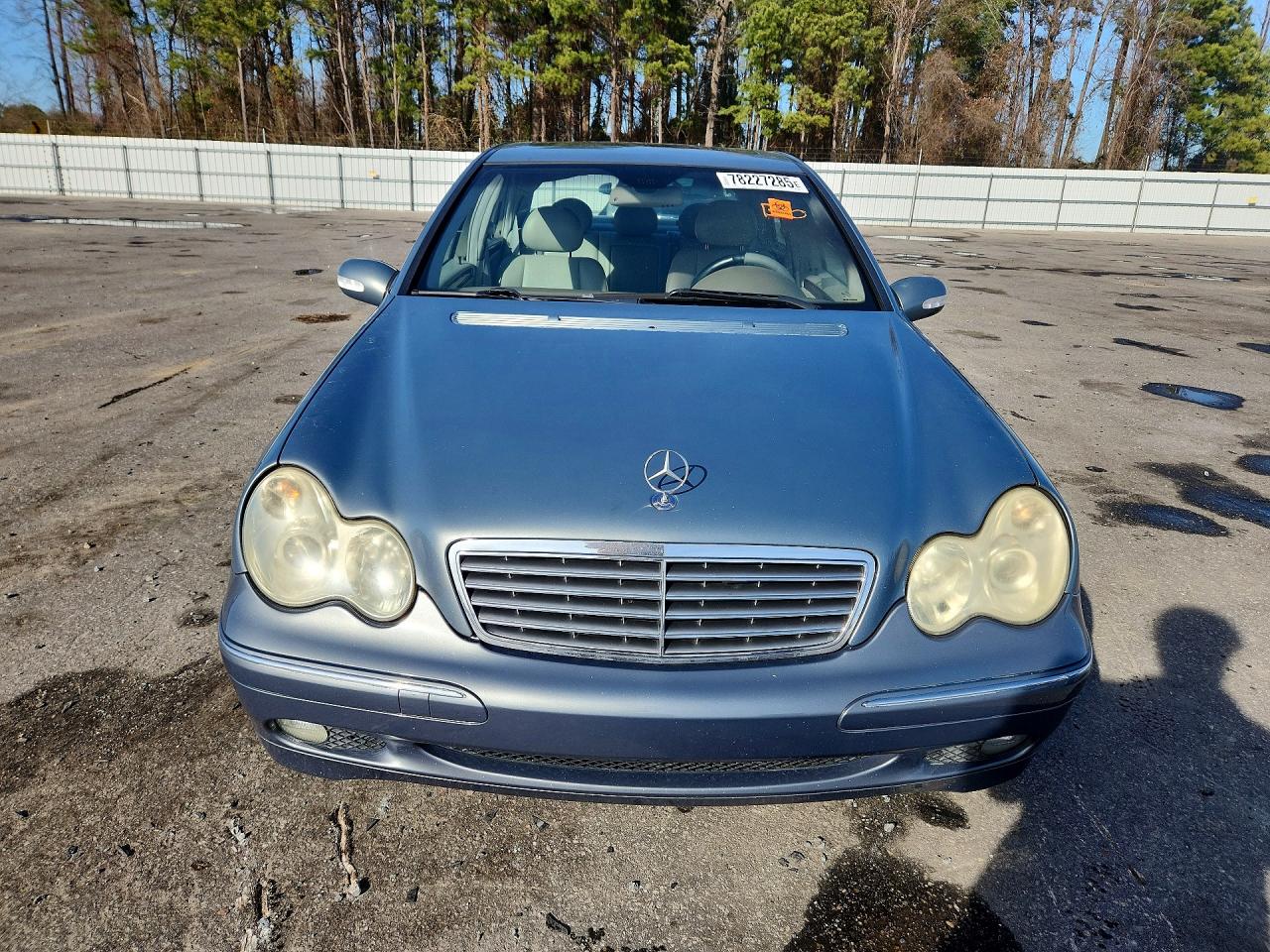 2004 Mercedes-benz C 240 Blue vin: WDBRF61J34F503524