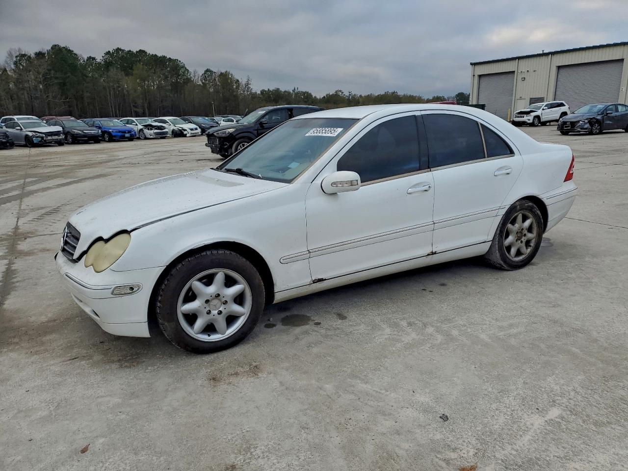 2001 Mercedes-benz C 240 White vin: WDBRF61J41F031913