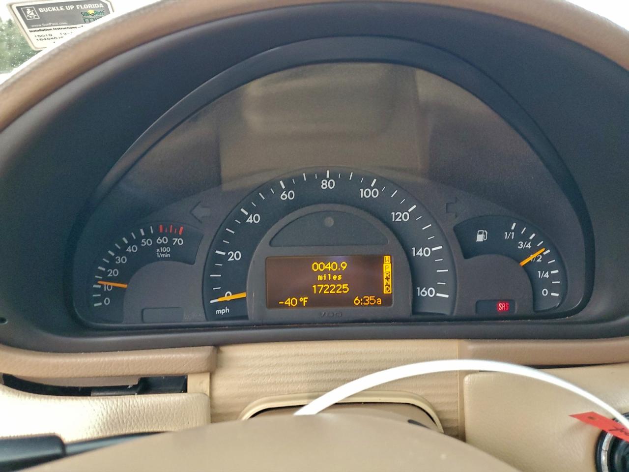 2001 Mercedes-benz C 240 White vin: WDBRF61J41F031913