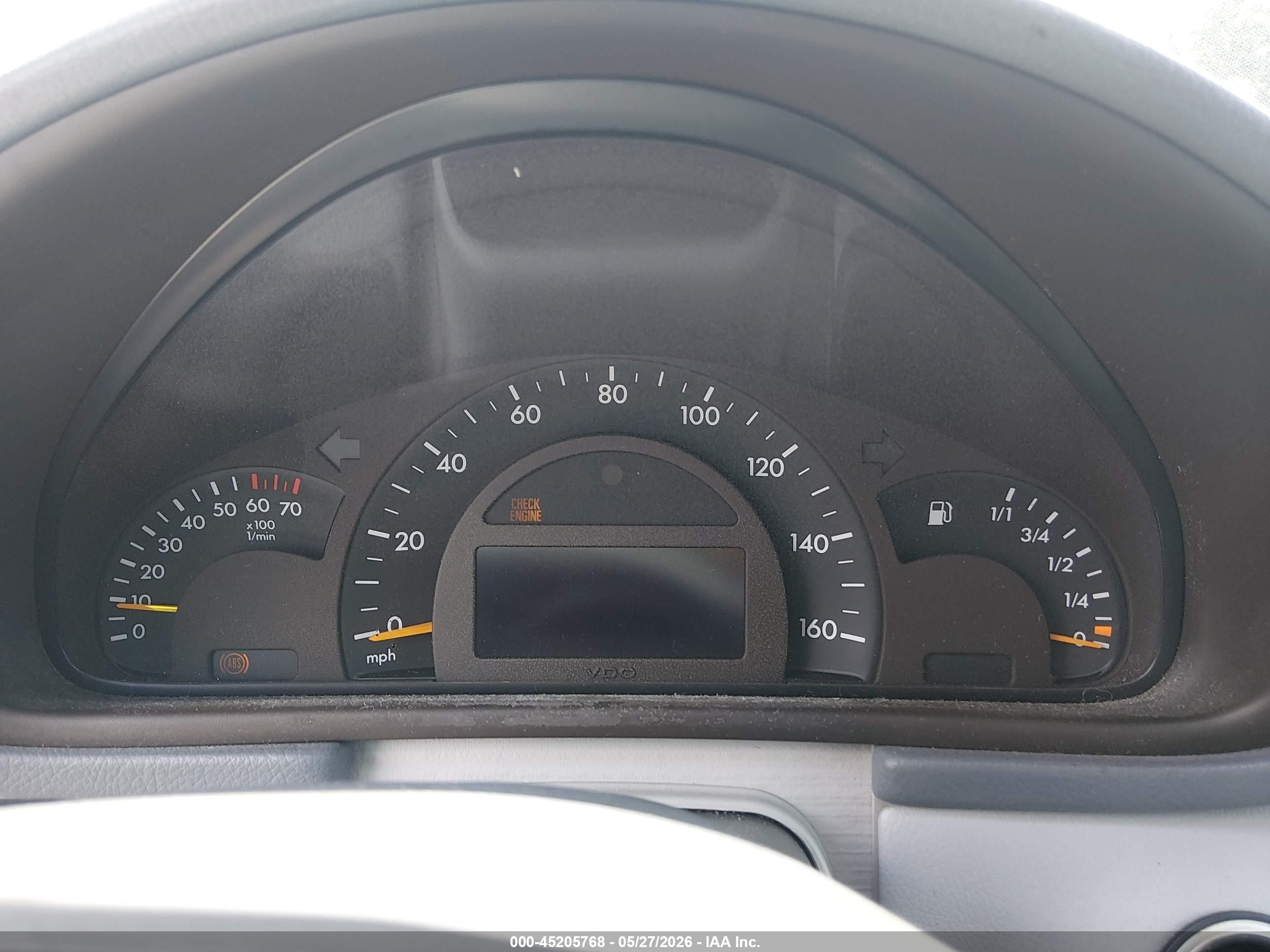 2001 Mercedes-benz C 240   Silver vin: WDBRF61J41F087995