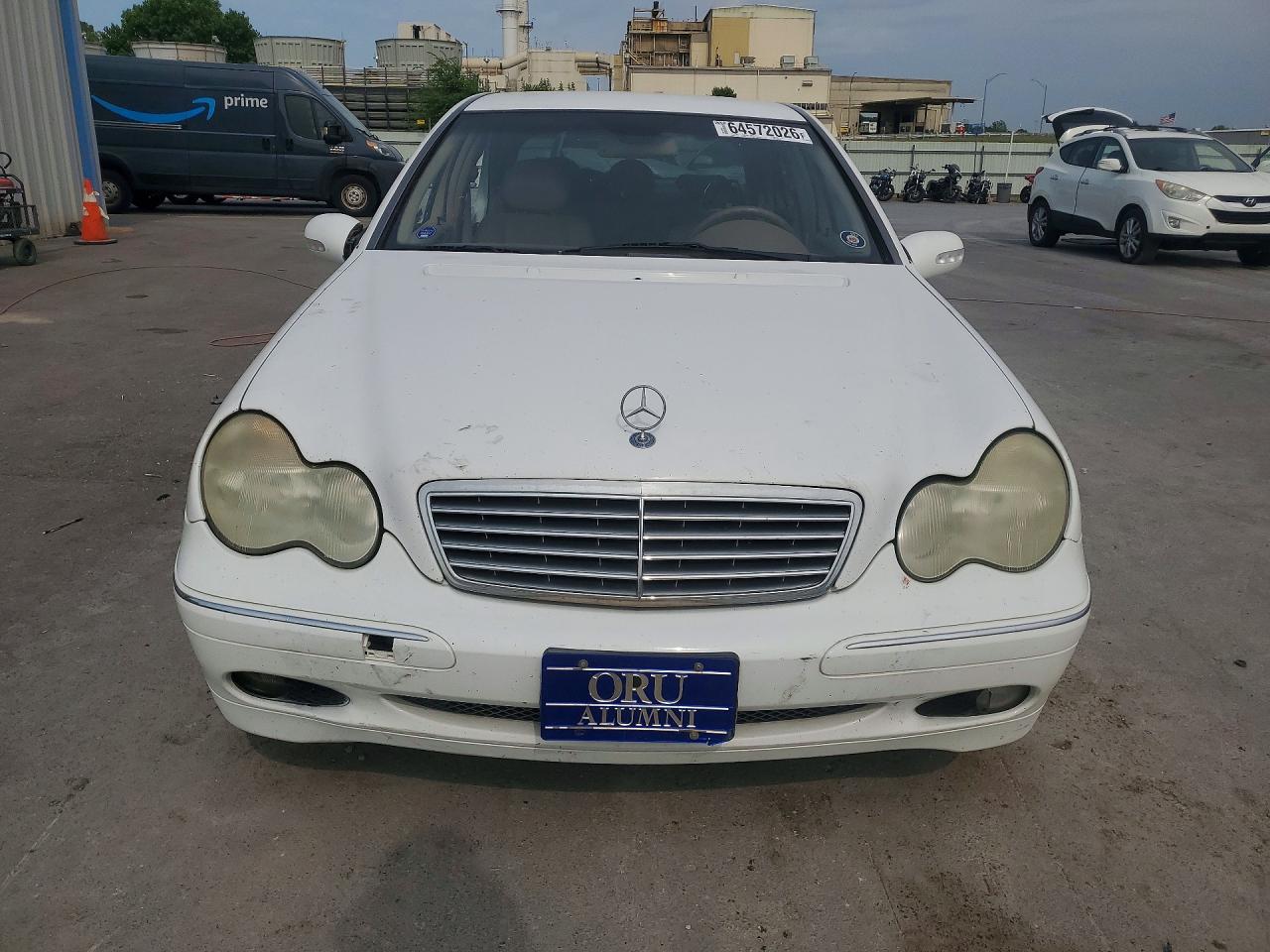 2001 Mercedes-benz C 240 White vin: WDBRF61J41F093330