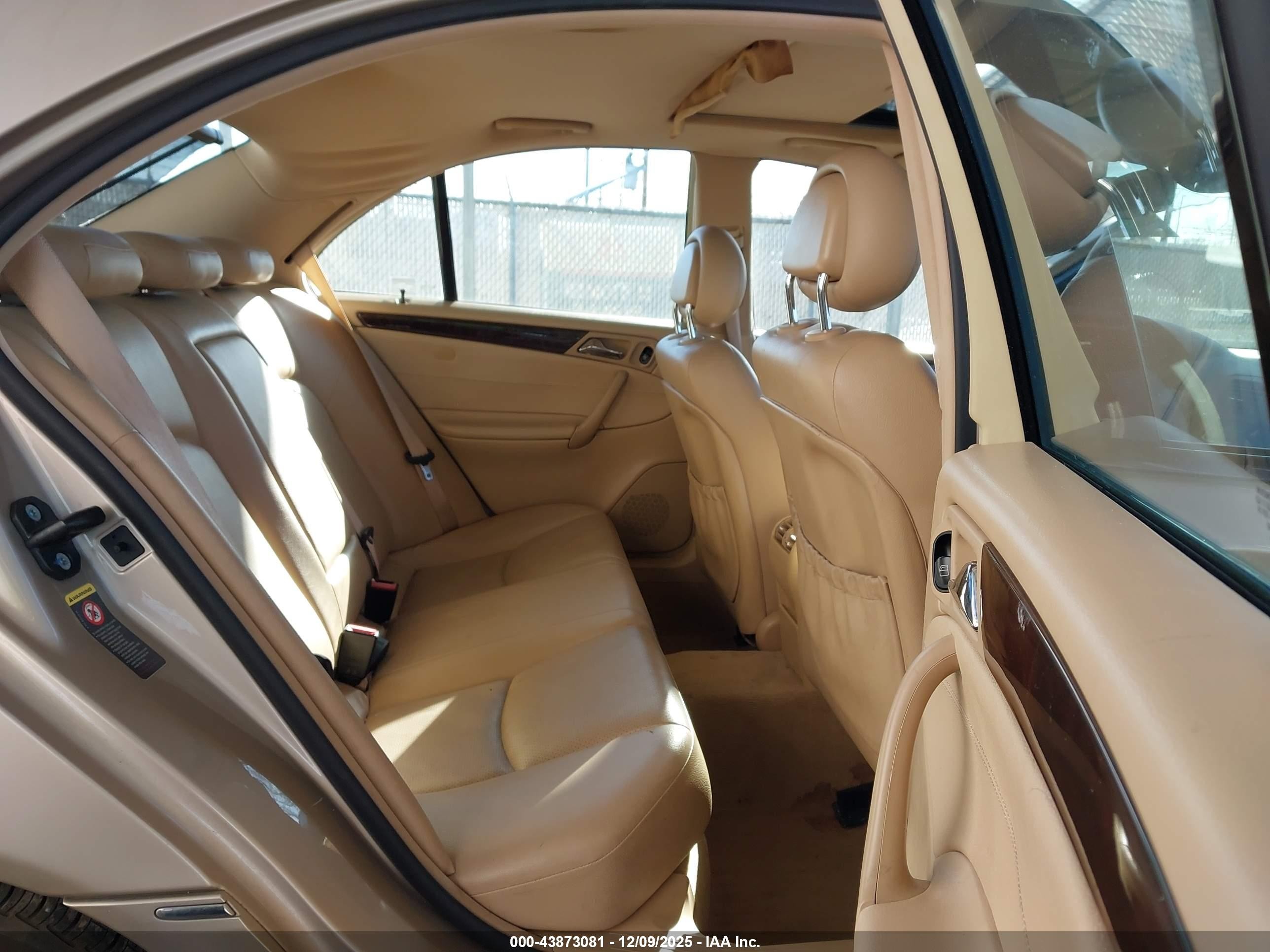 2002 Mercedes-benz C 240   Gold vin: WDBRF61J42E005710