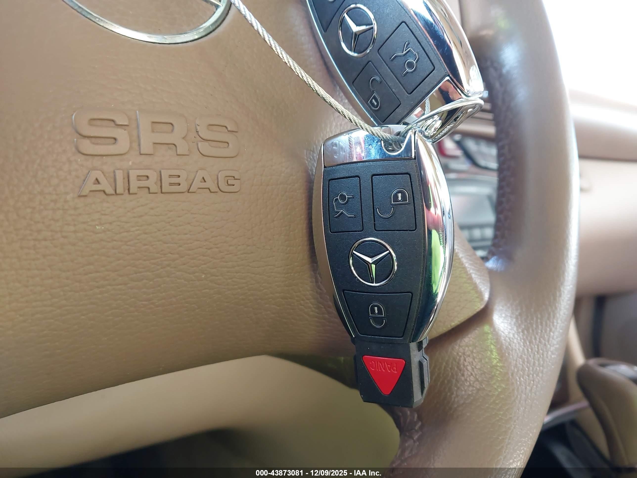 2002 Mercedes-benz C 240   Gold vin: WDBRF61J42E005710