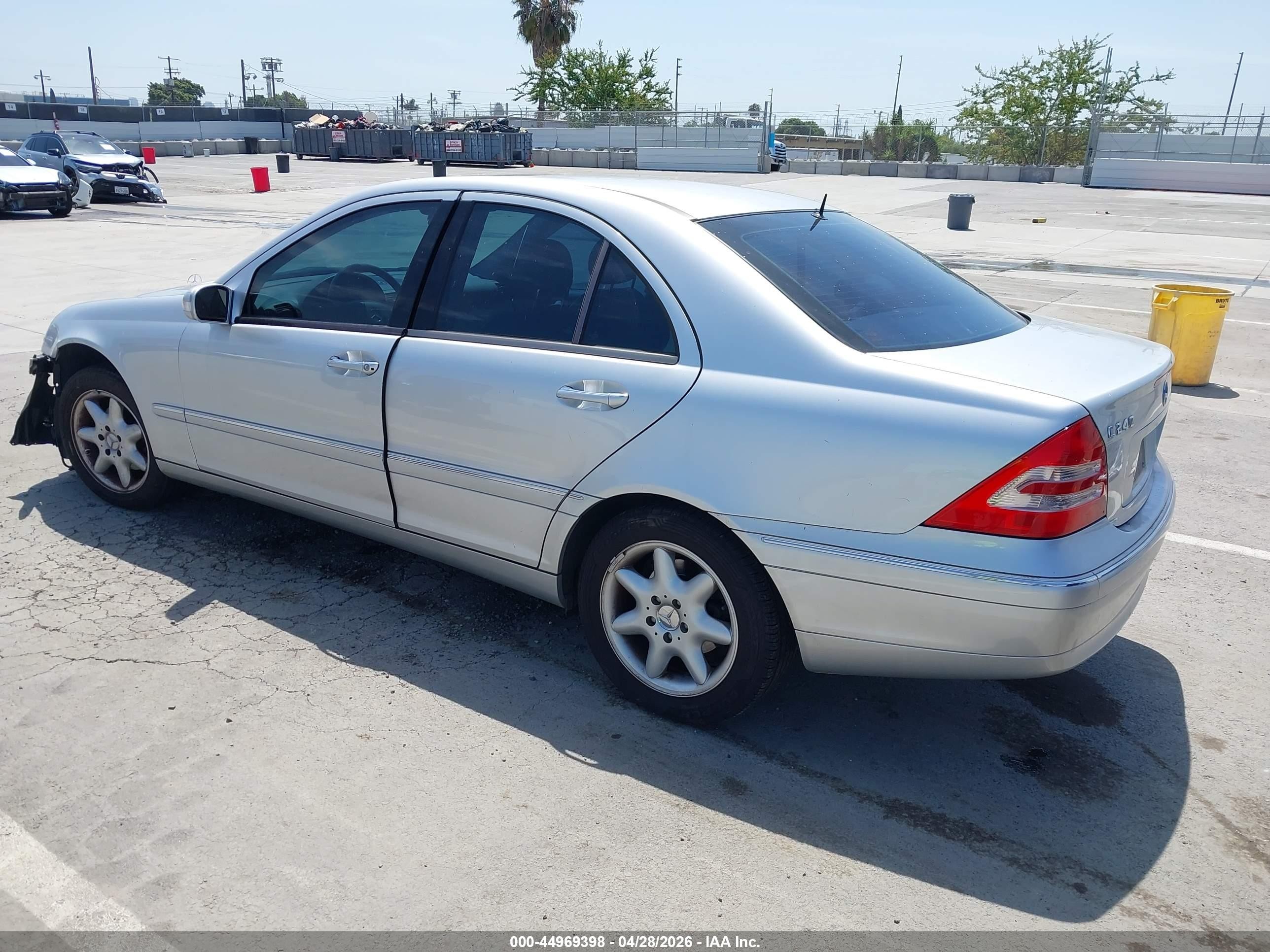 2002 Mercedes-benz C 240   Silver vin: WDBRF61J42F166844