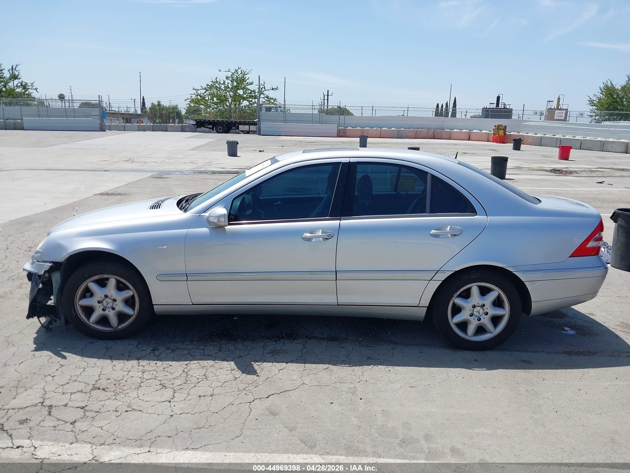 2002 Mercedes-benz C 240   Silver vin: WDBRF61J42F166844