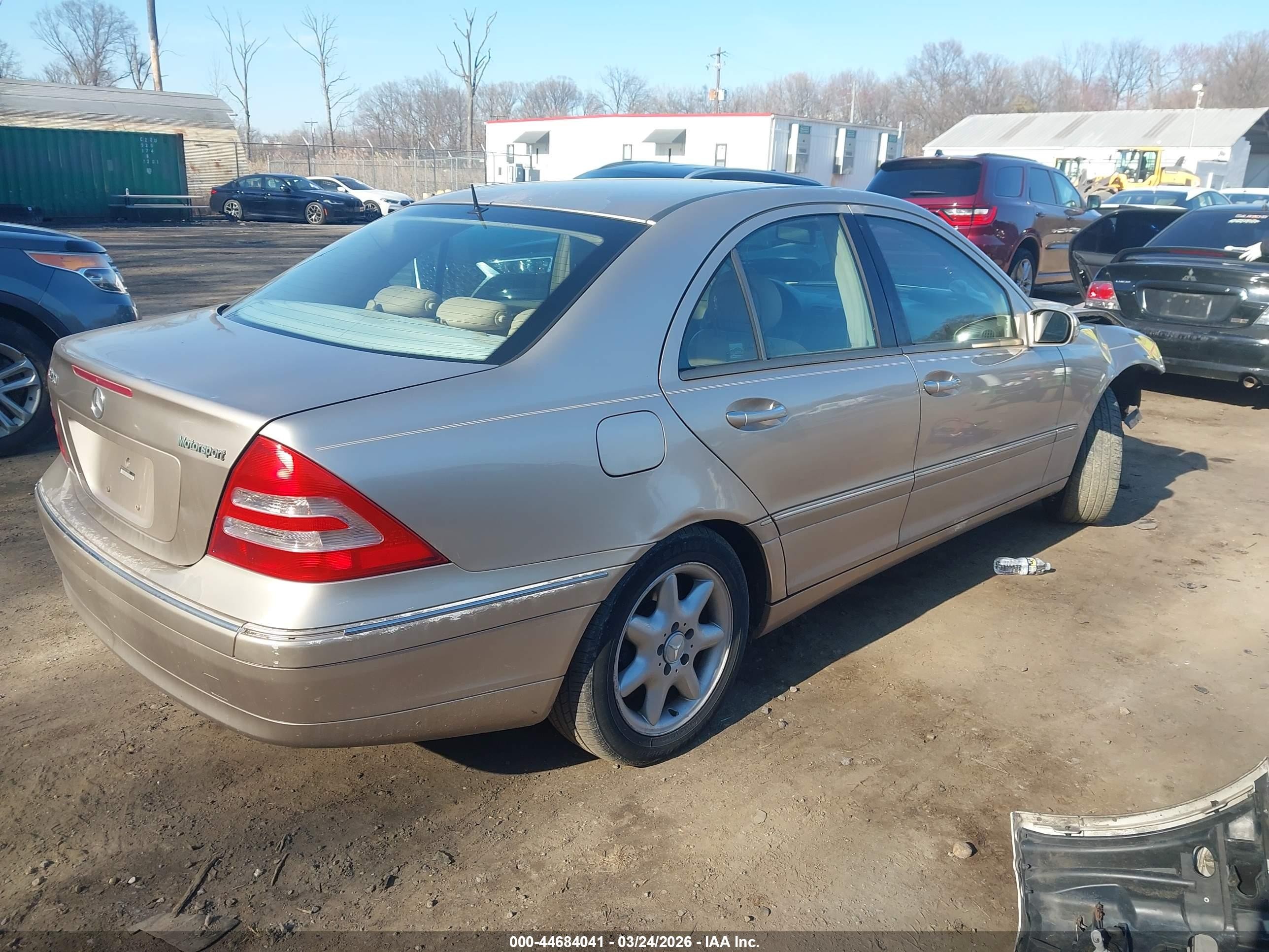2002 Mercedes-benz C 240   Tan vin: WDBRF61J42F200667