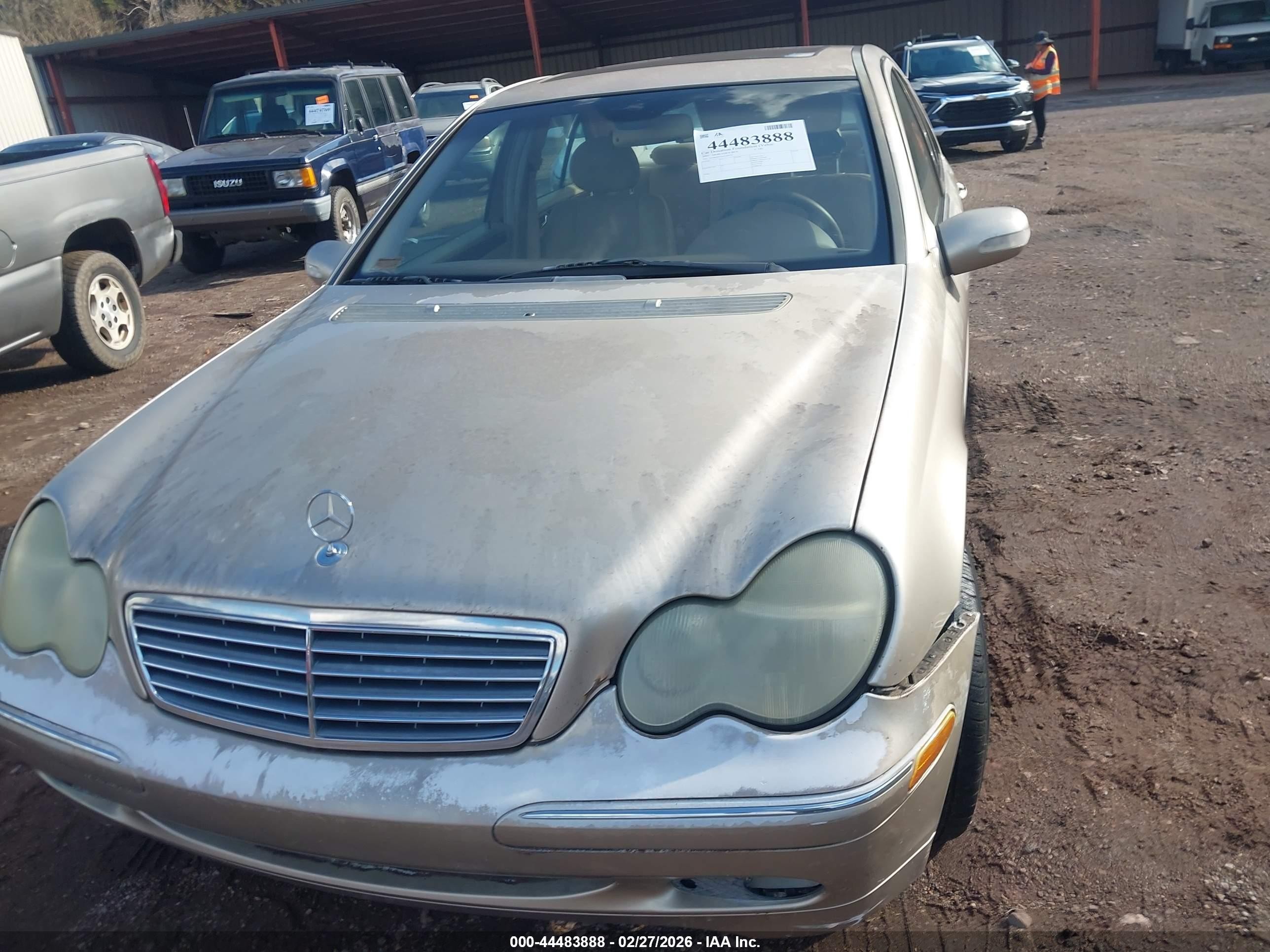 2002 Mercedes-benz C 240   Gold vin: WDBRF61J42F209790