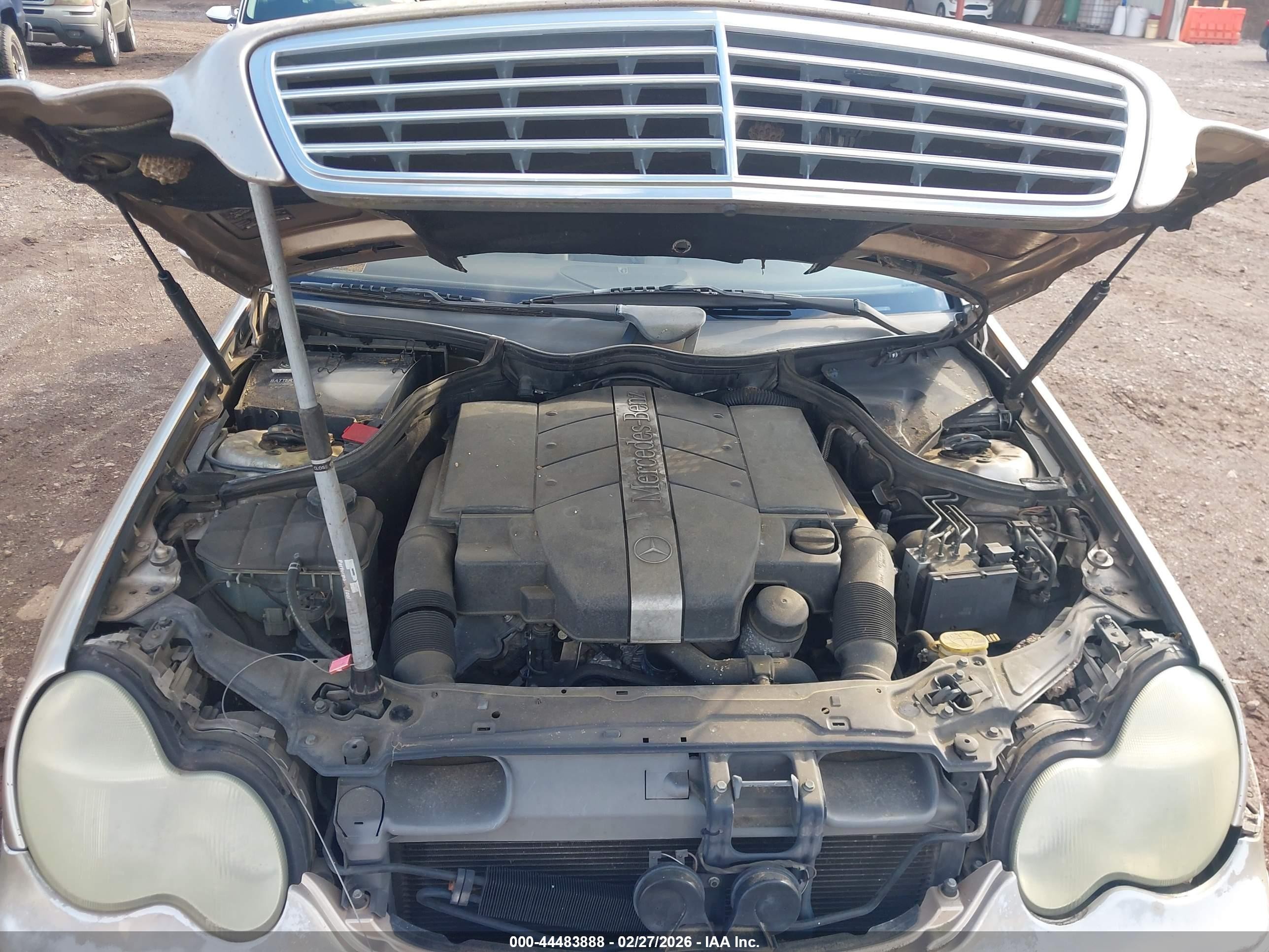 2002 Mercedes-benz C 240   Gold vin: WDBRF61J42F209790