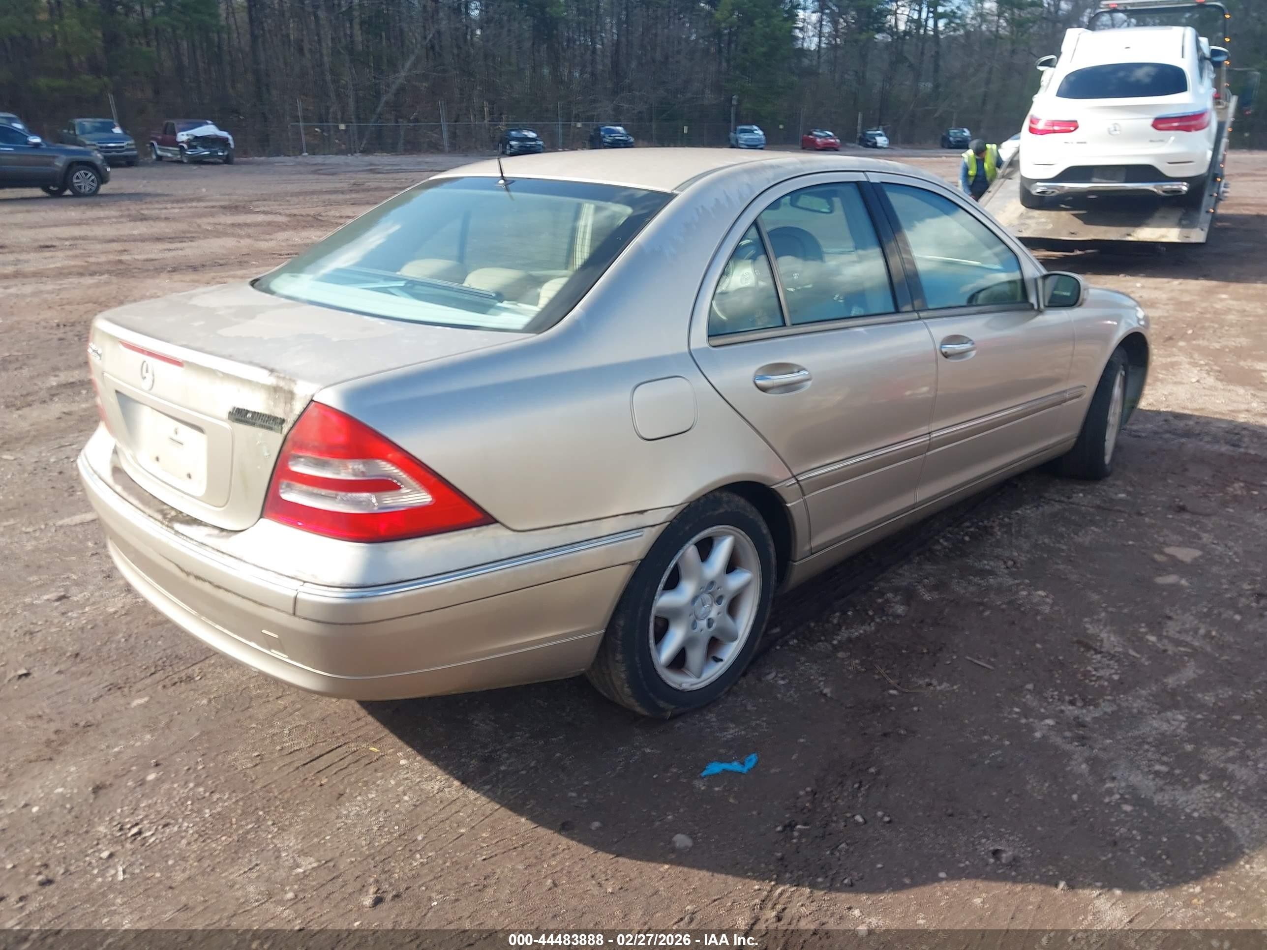 2002 Mercedes-benz C 240   Gold vin: WDBRF61J42F209790