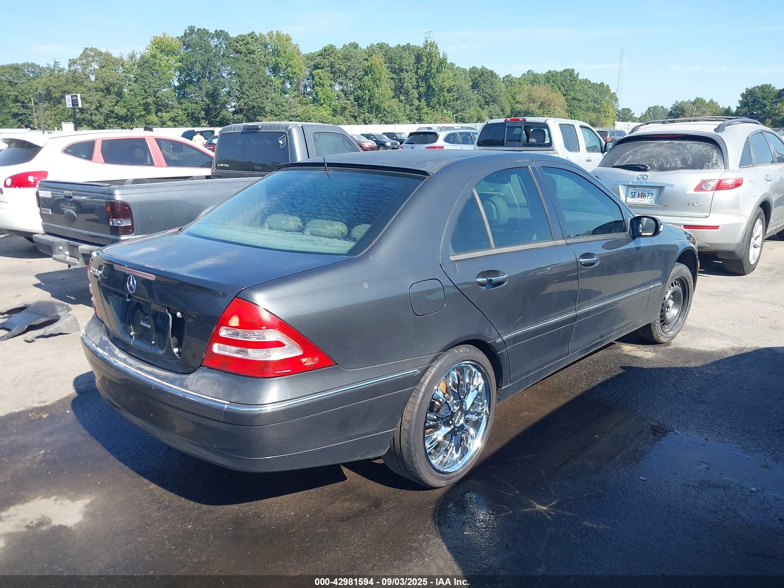 2002 Mercedes-benz C 240   Gray vin: WDBRF61J42F245303