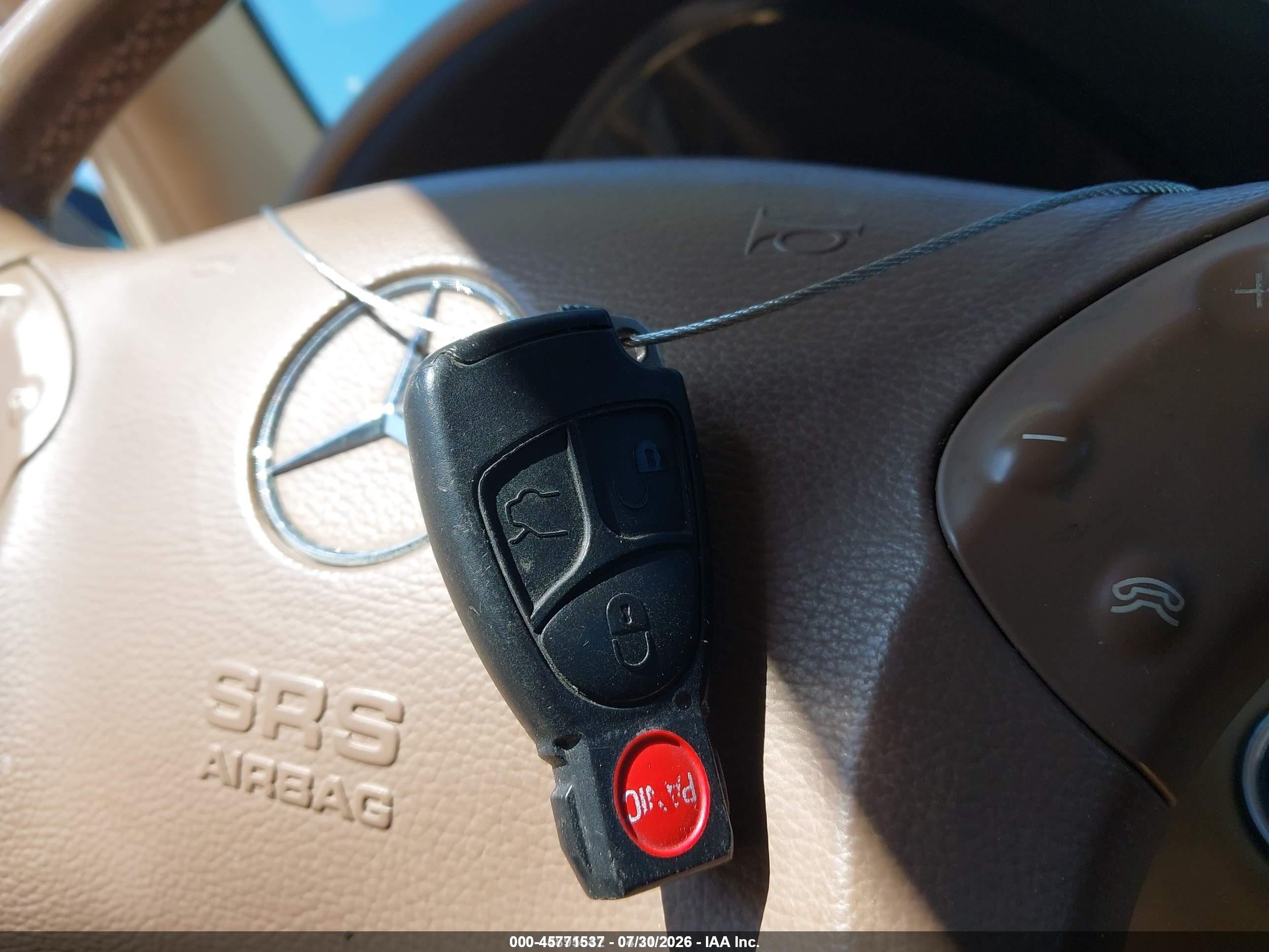 2003 Mercedes-benz C 240   White vin: WDBRF61J43E013100