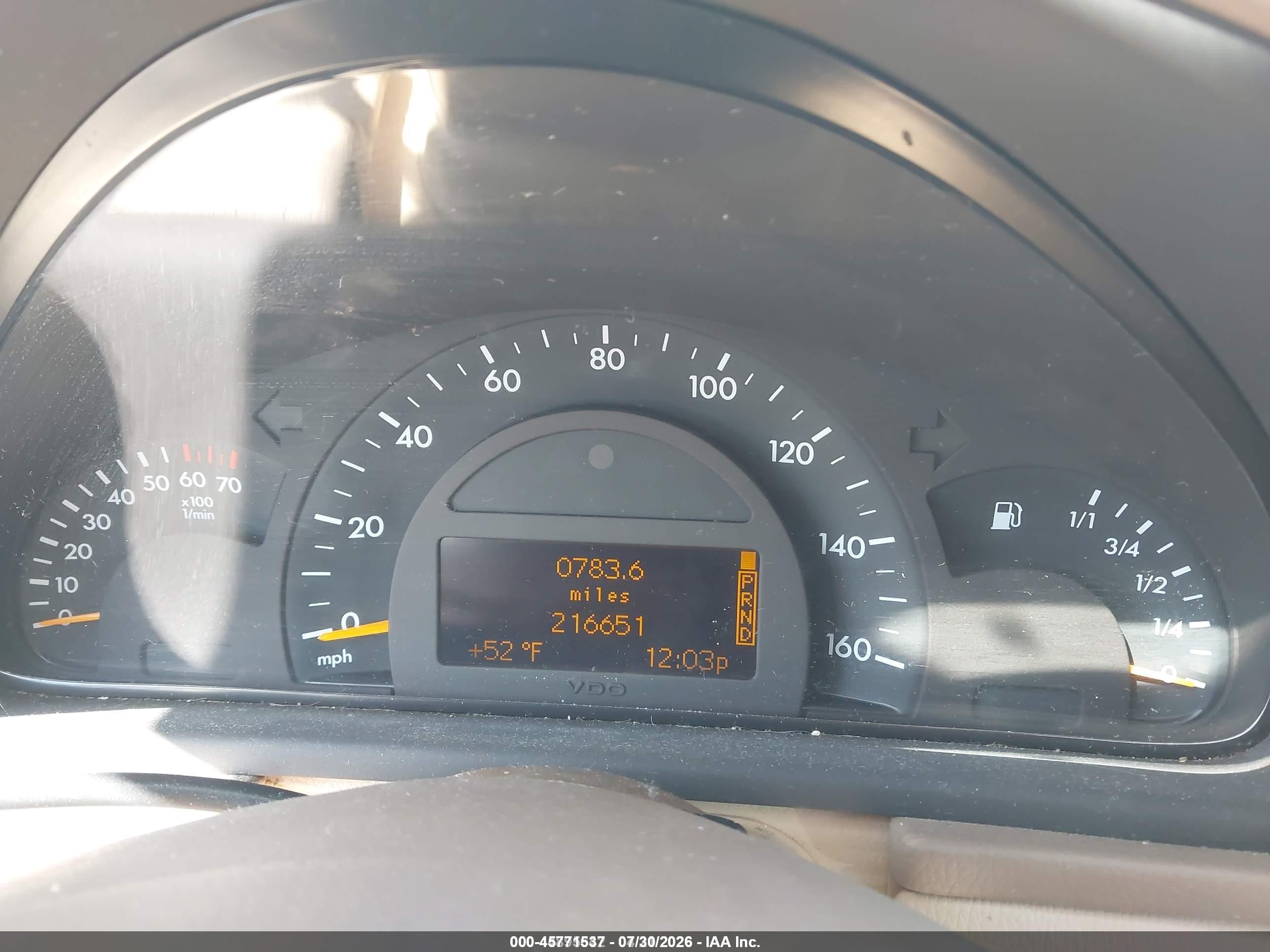 2003 Mercedes-benz C 240   White vin: WDBRF61J43E013100