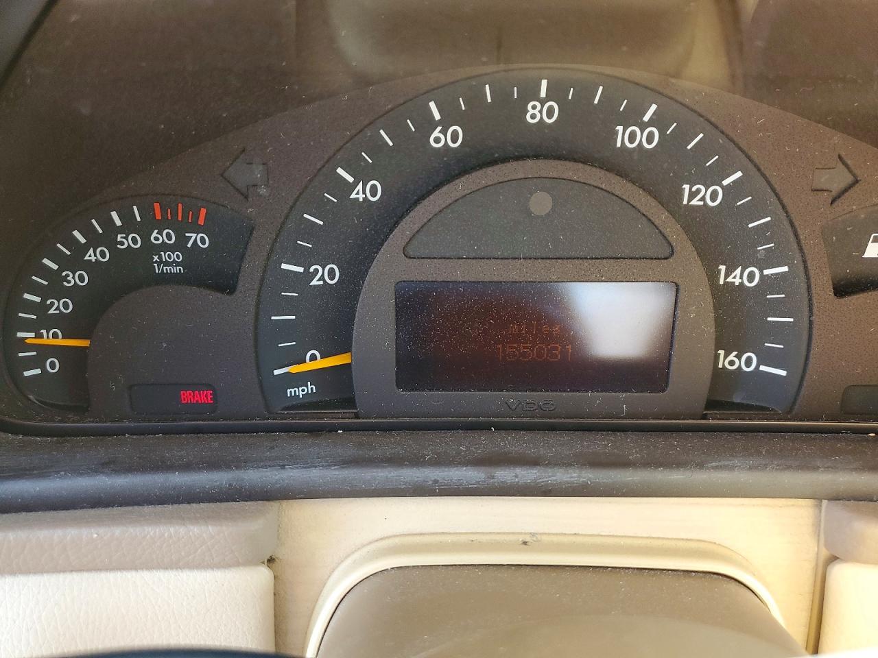 2003 Mercedes-benz C 240 White vin: WDBRF61J43E014506