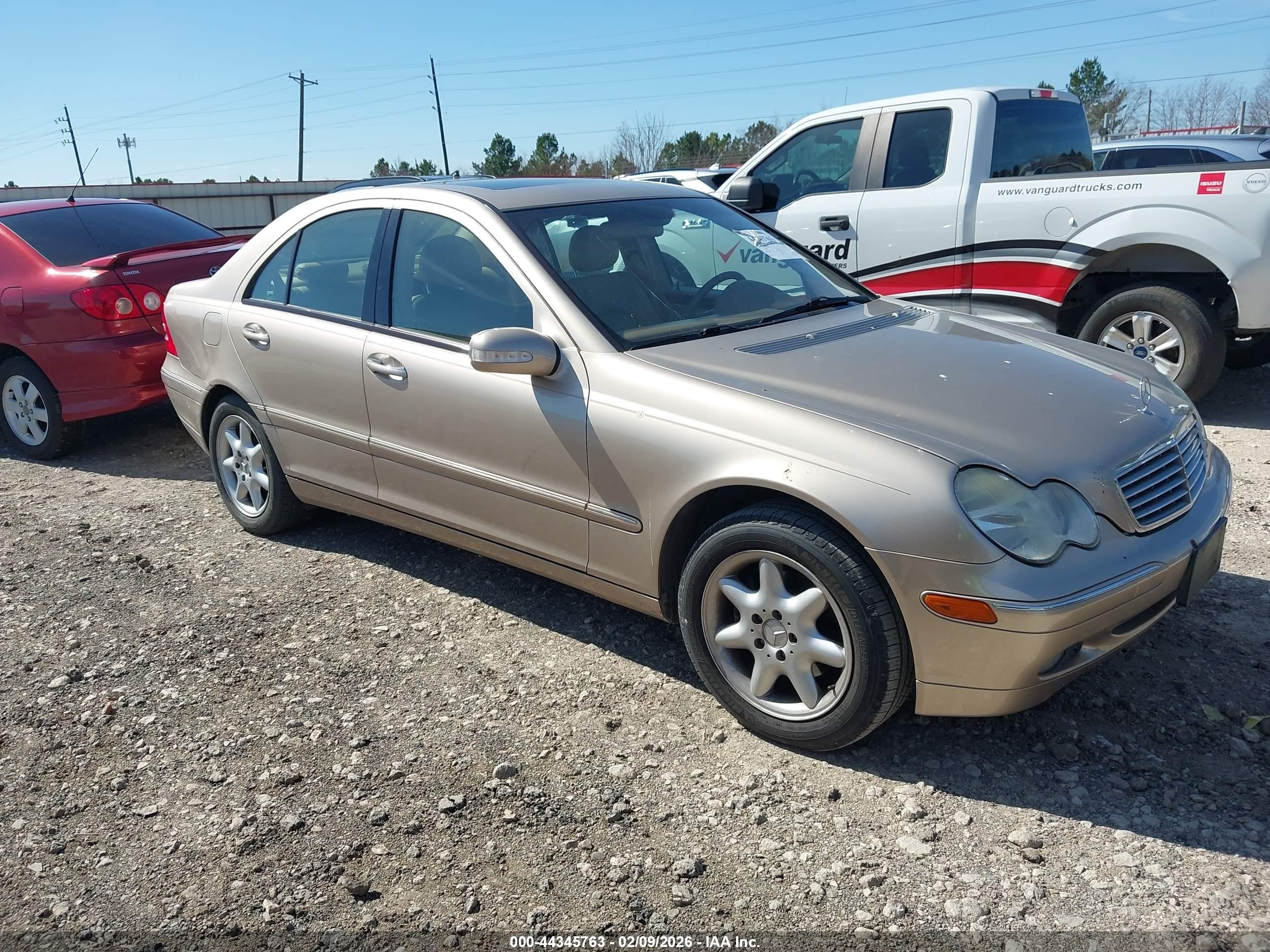 2003 Mercedes-benz C 240   Gold vin: WDBRF61J43F304481