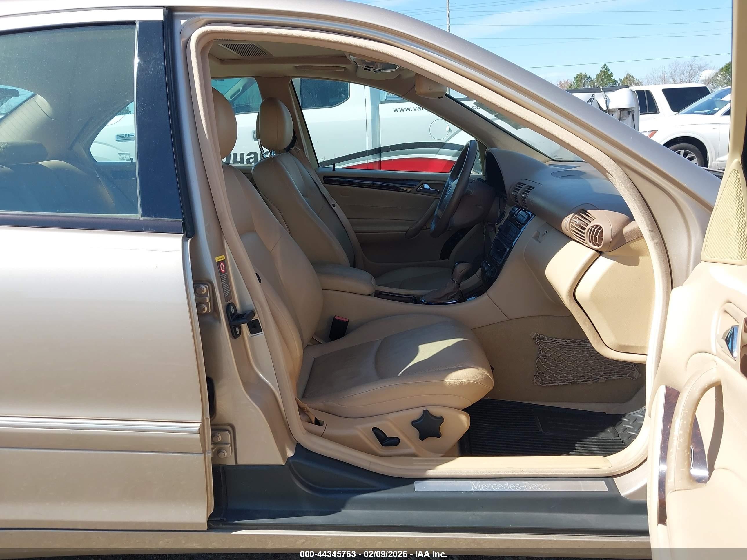 2003 Mercedes-benz C 240   Gold vin: WDBRF61J43F304481