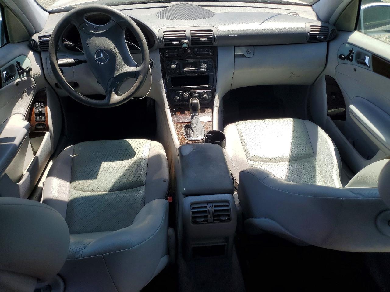2004 Mercedes-benz C 240 Серебряный vin: WDBRF61J44A576463