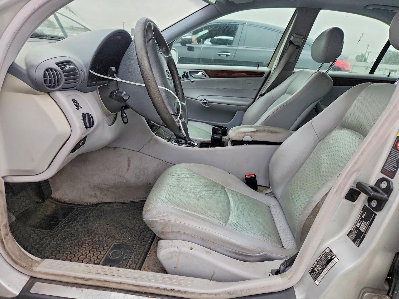 2004 Mercedes-benz C 240 Серебряный vin: WDBRF61J44A576463