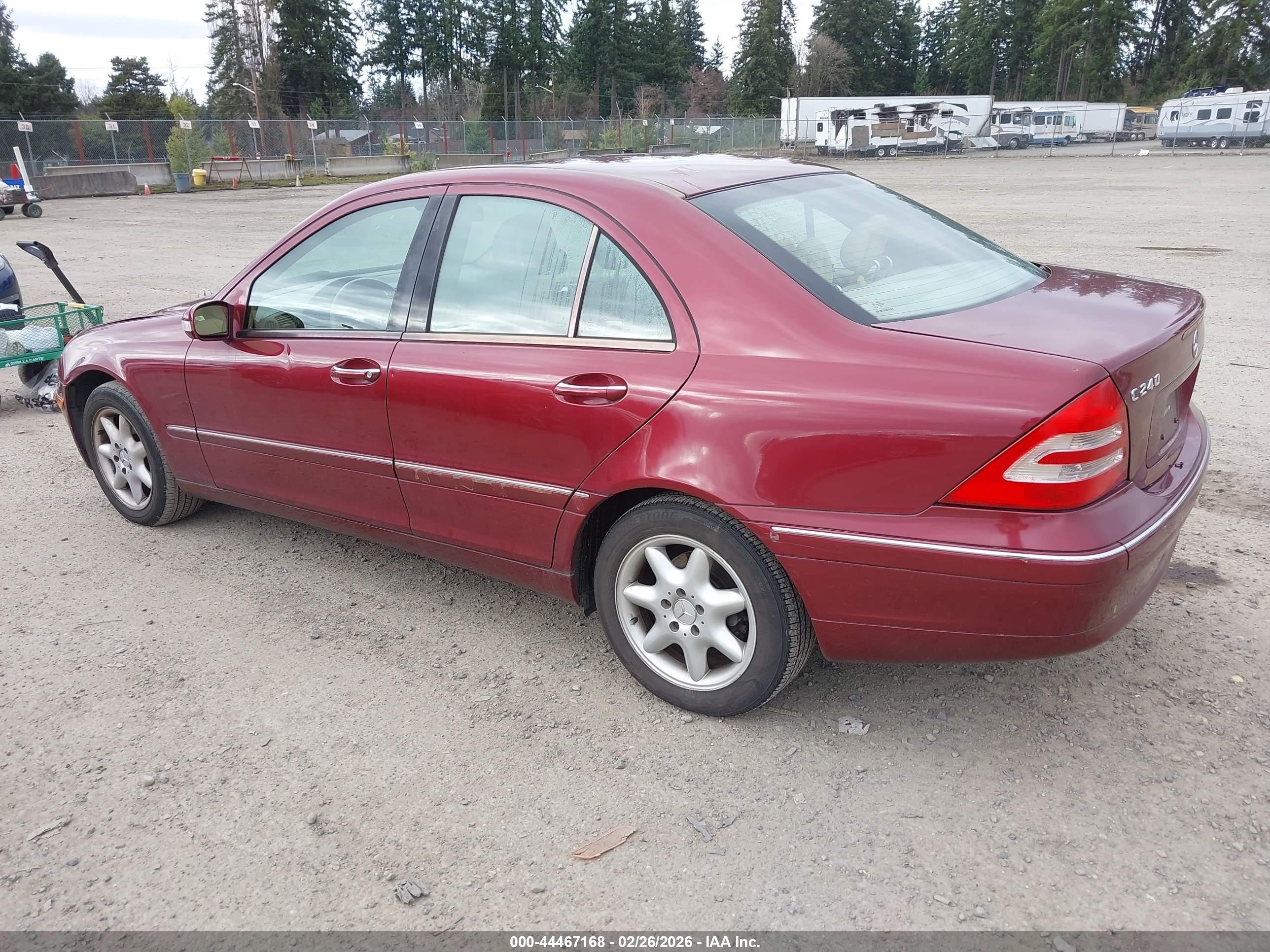 2004 Mercedes-benz C 240   Red vin: WDBRF61J44A638881