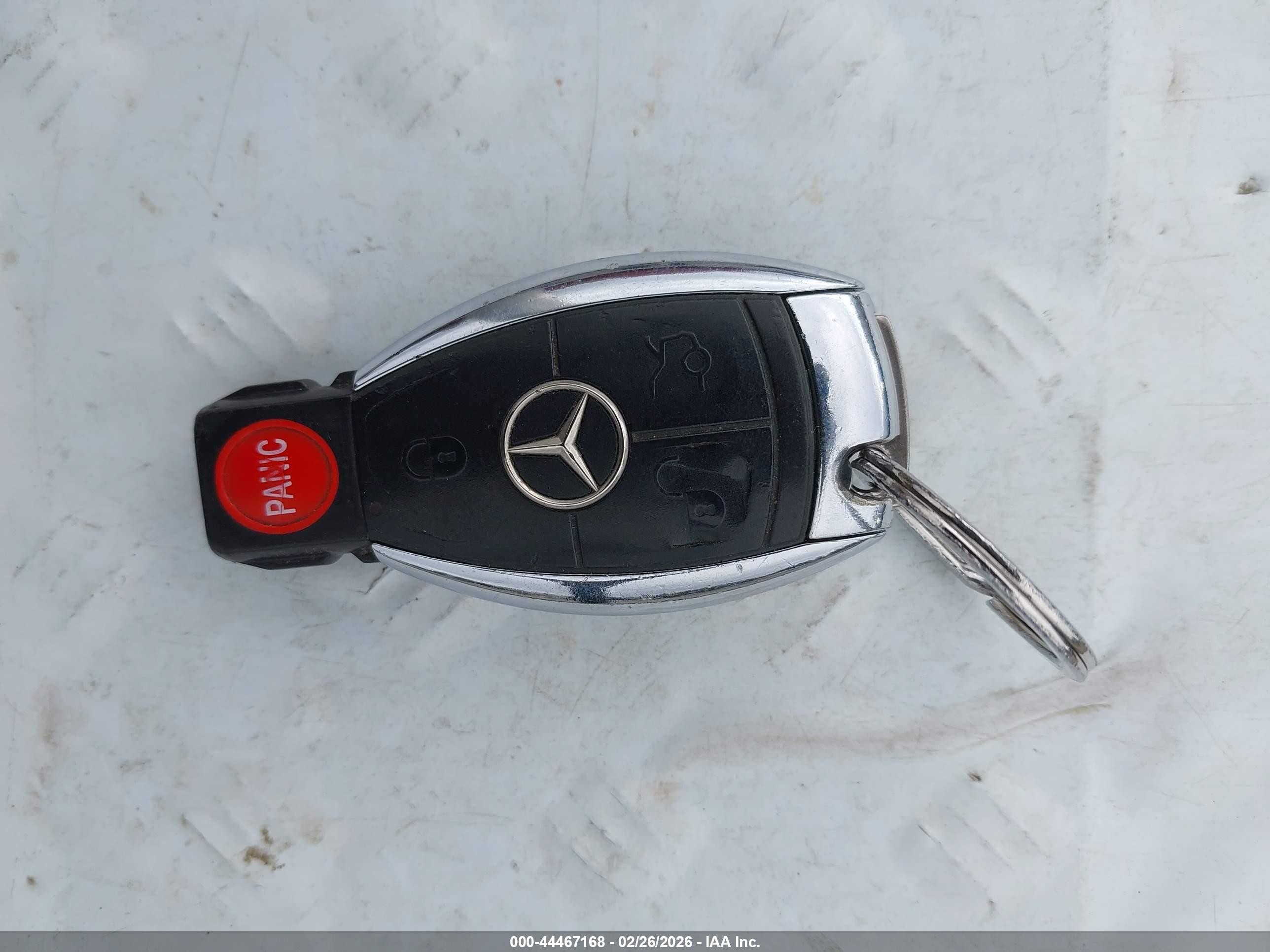 2004 Mercedes-benz C 240   Red vin: WDBRF61J44A638881