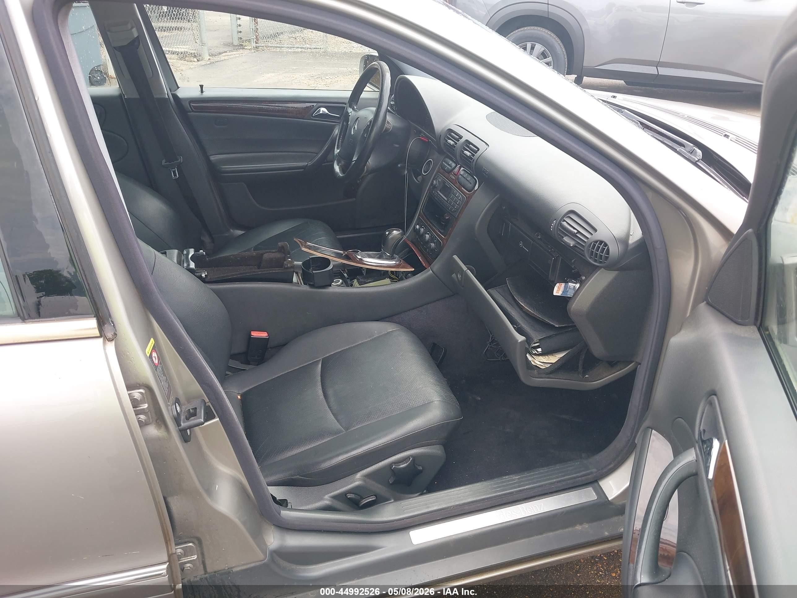 2004 Mercedes-benz C 240   Silver vin: WDBRF61J44F510420