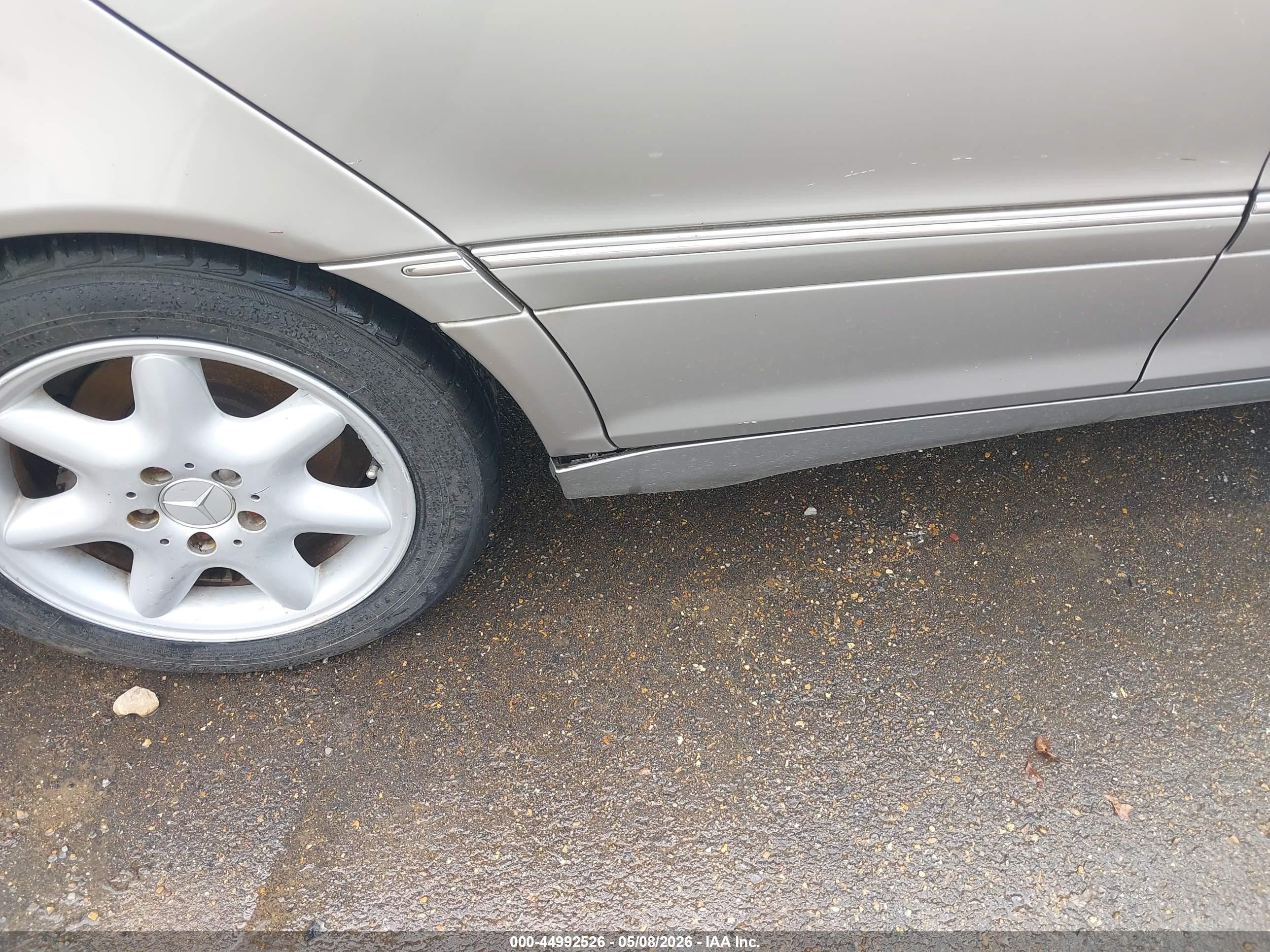 2004 Mercedes-benz C 240   Silver vin: WDBRF61J44F510420