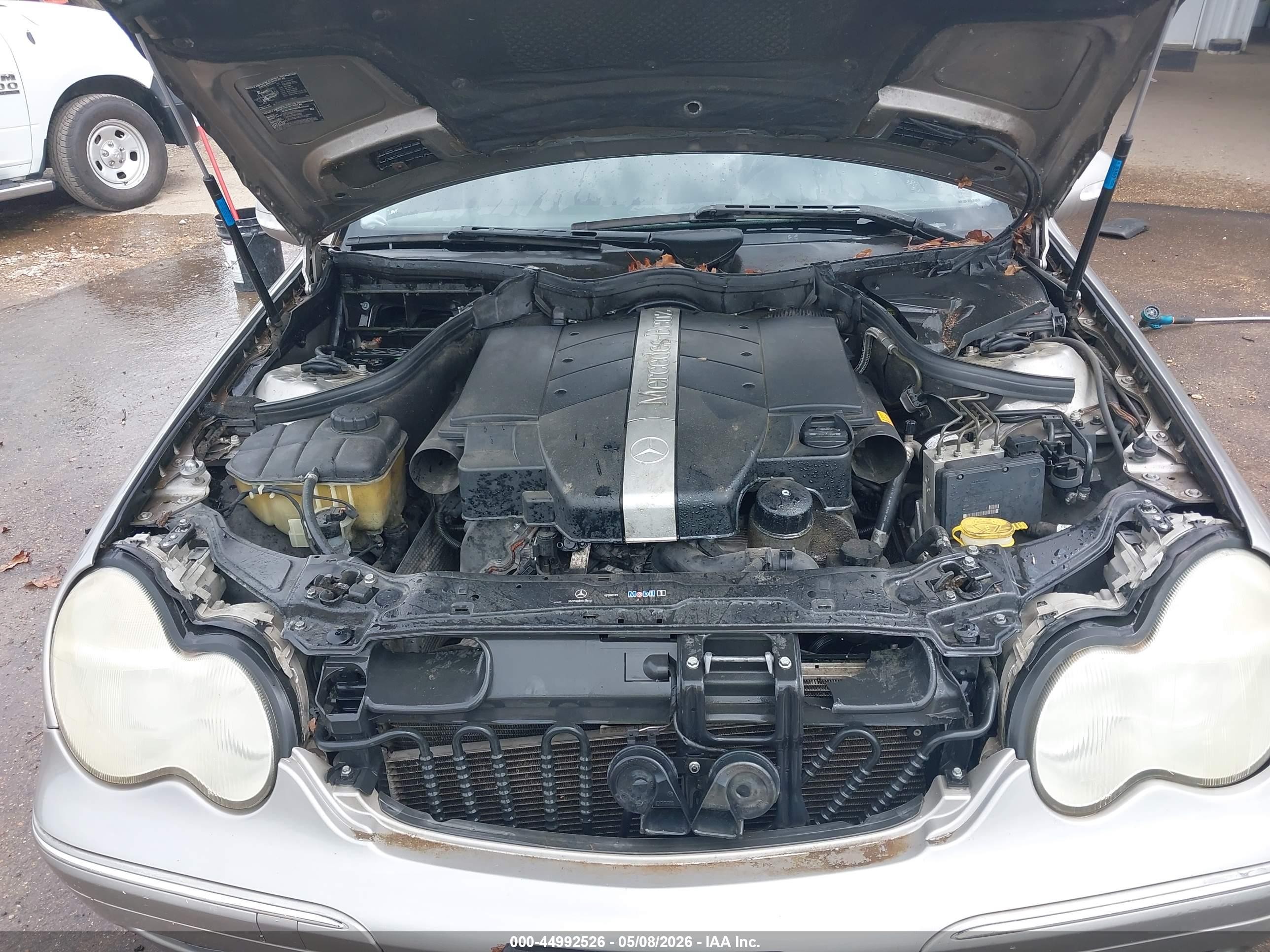 2004 Mercedes-benz C 240   Silver vin: WDBRF61J44F510420
