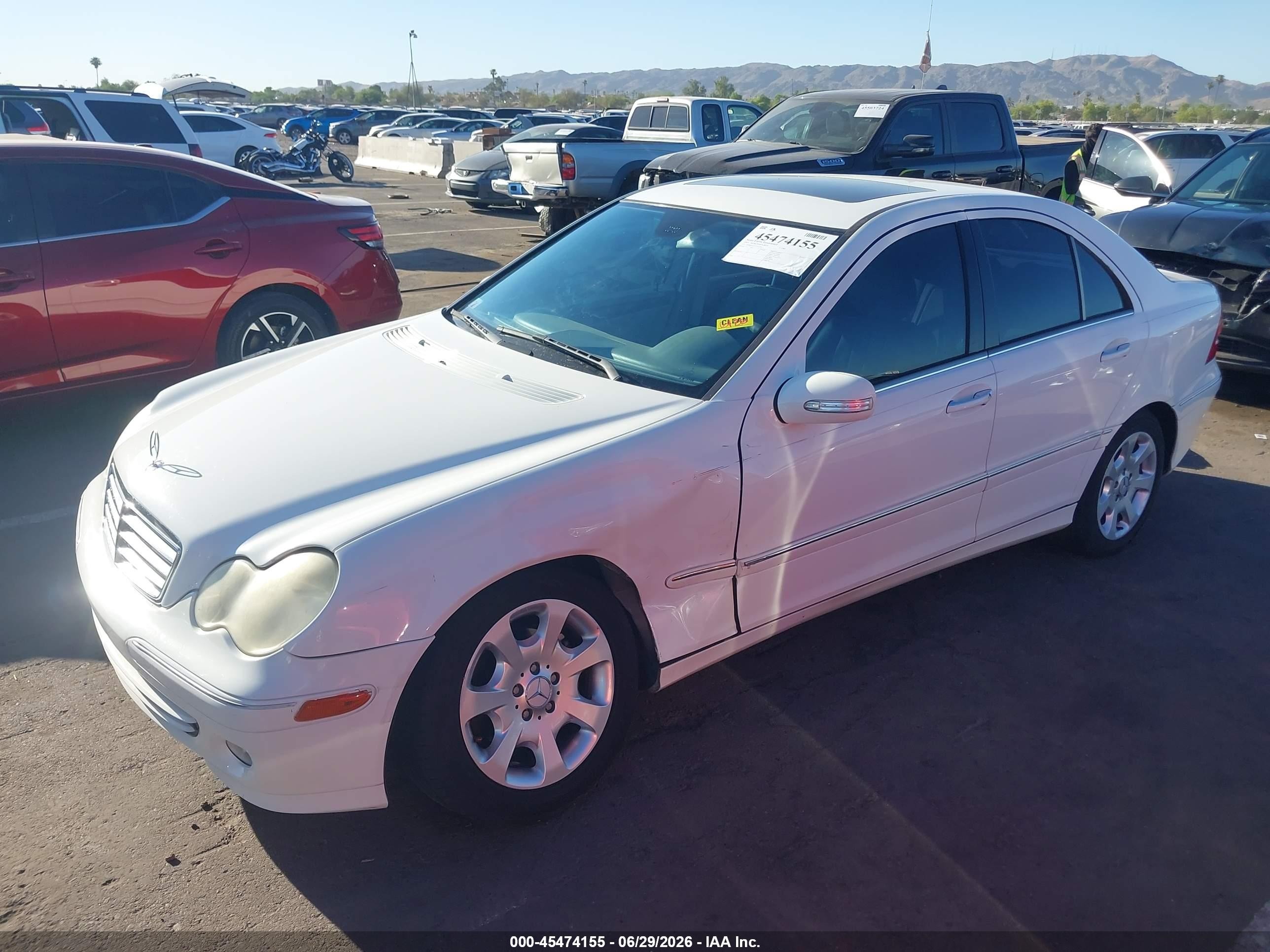 2005 Mercedes-benz C 240 Luxury White vin: WDBRF61J45F571252