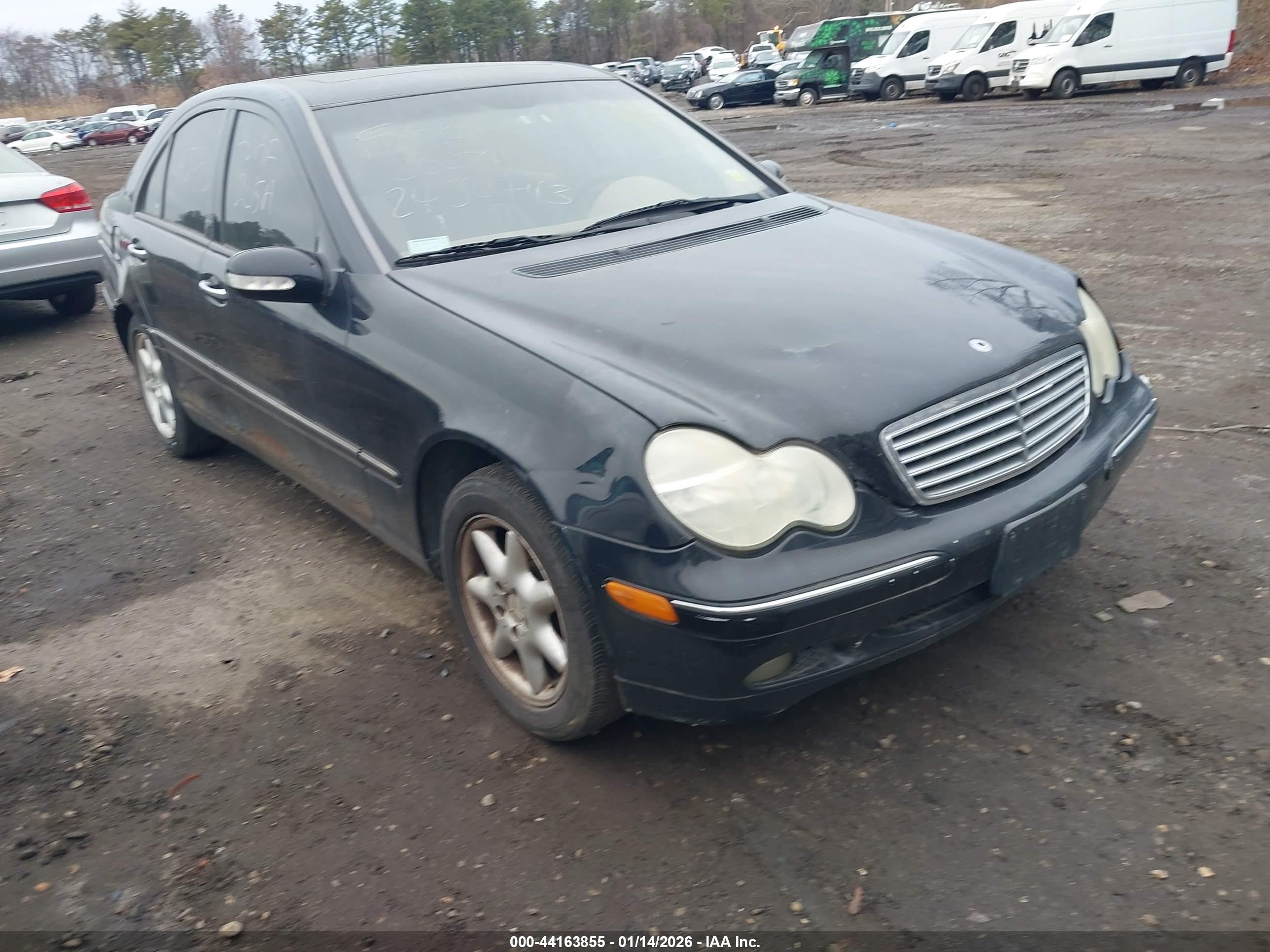 2001 Mercedes-benz C 240   Black vin: WDBRF61J51F119076