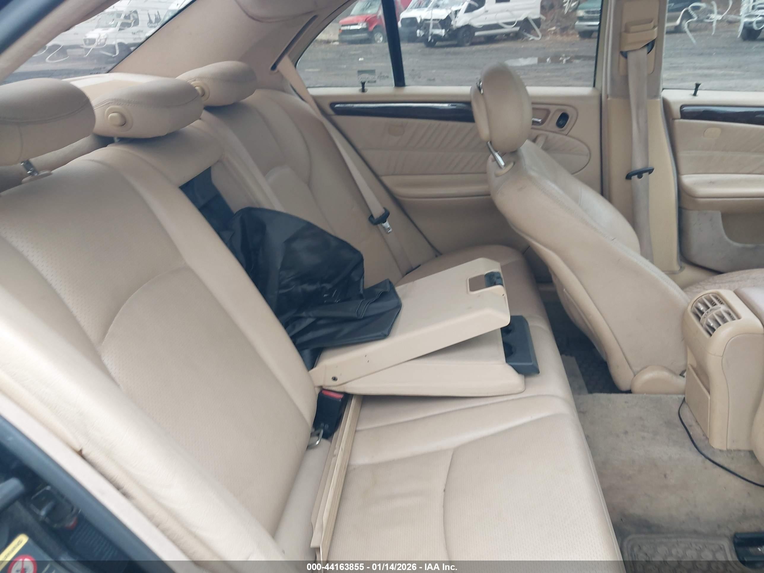 2001 Mercedes-benz C 240   Black vin: WDBRF61J51F119076