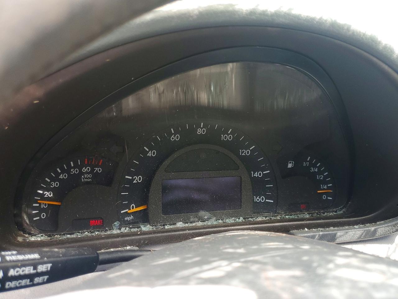 2002 Mercedes-benz C 240 Серебряный vin: WDBRF61J52F166142