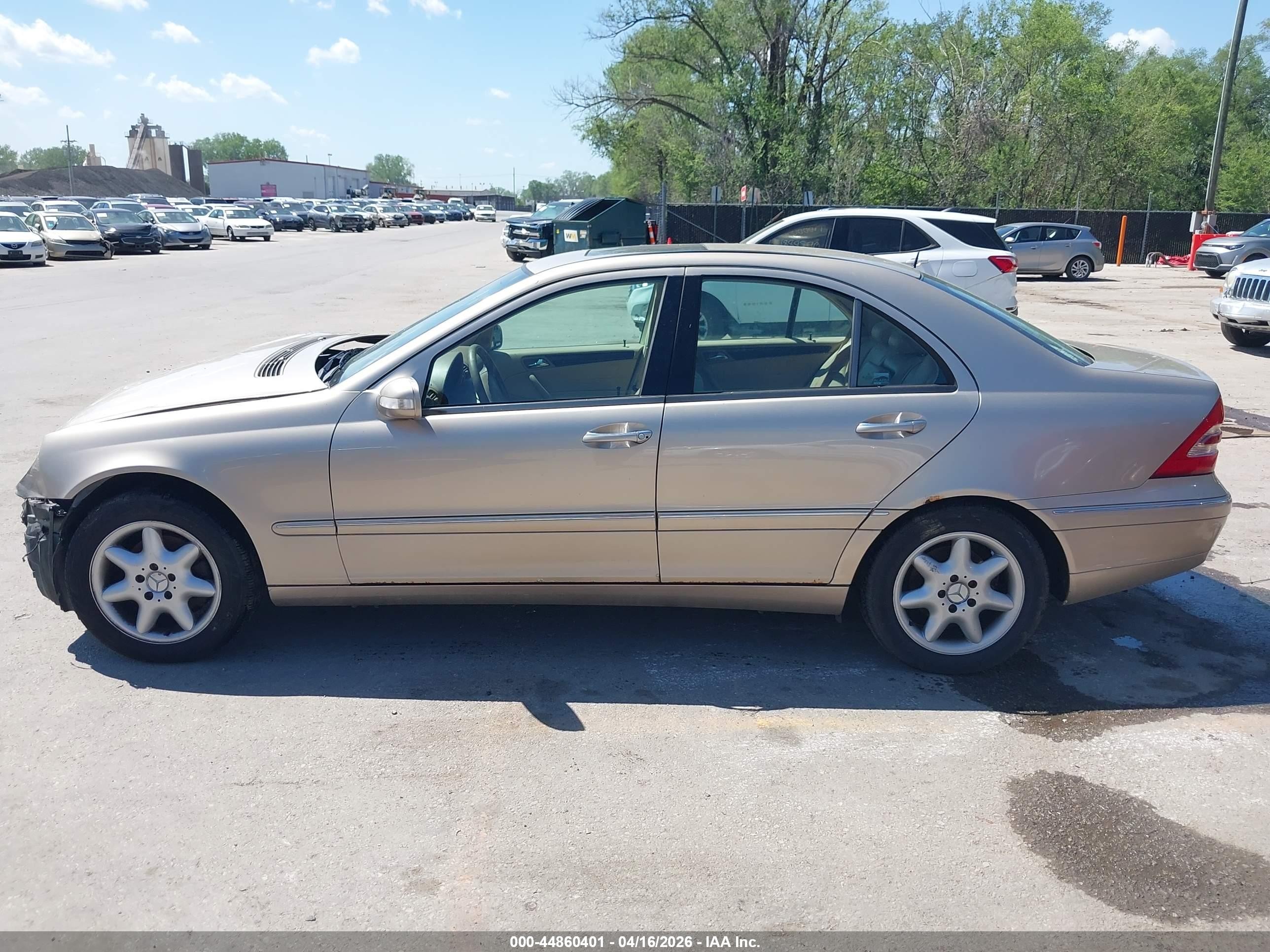 2003 Mercedes-benz C 240   Gold vin: WDBRF61J53F307700