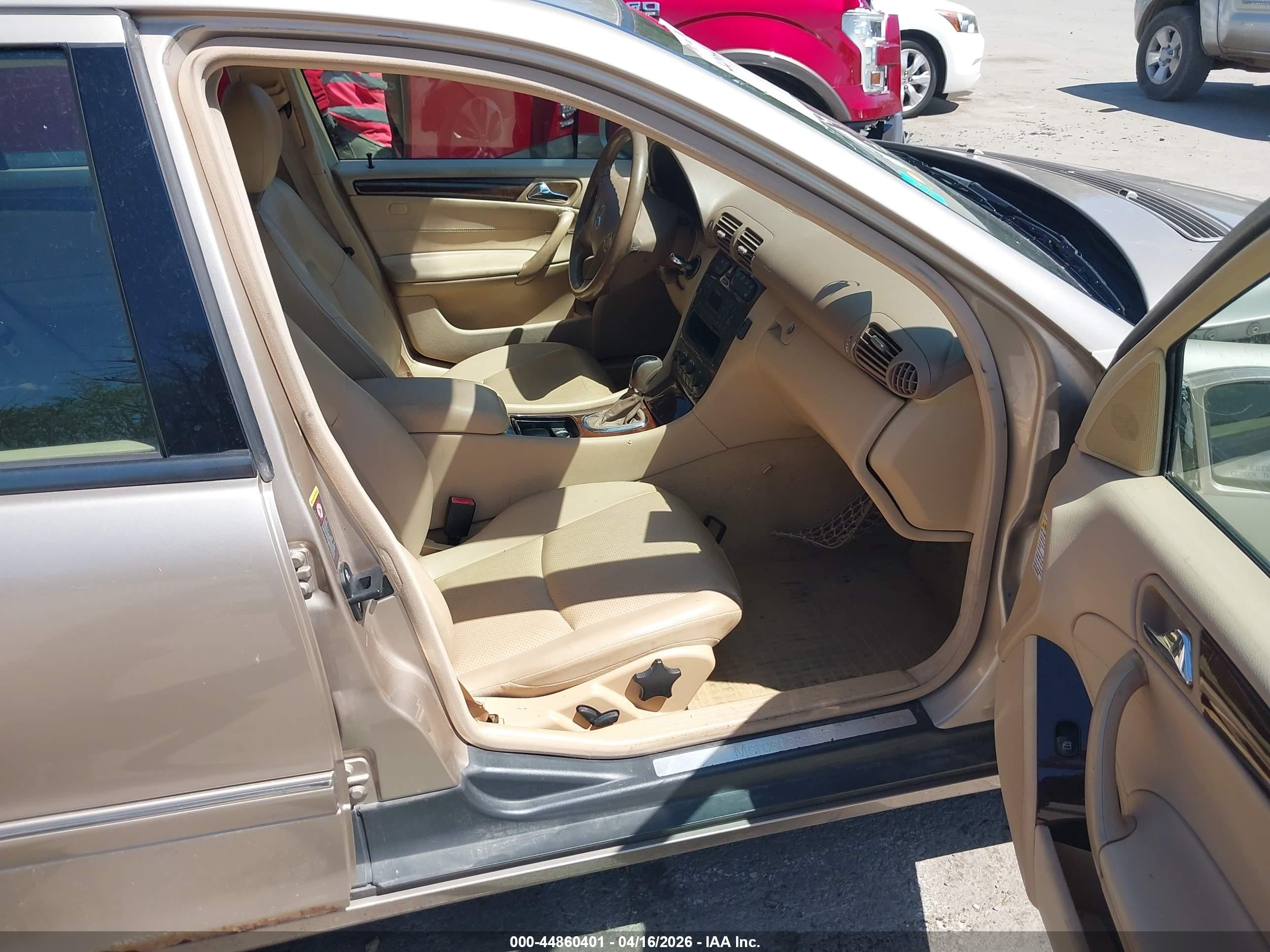 2003 Mercedes-benz C 240   Gold vin: WDBRF61J53F307700