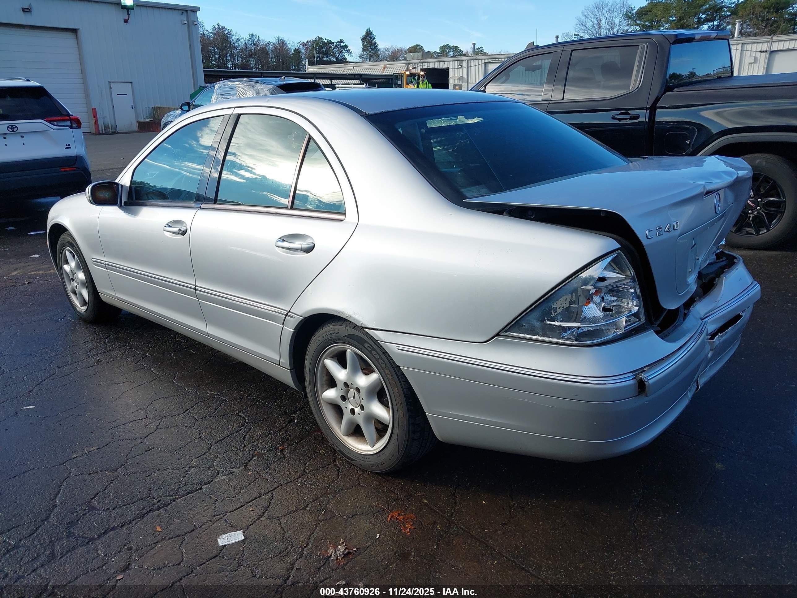 2003 Mercedes-benz C 240   Silver vin: WDBRF61J53F391730