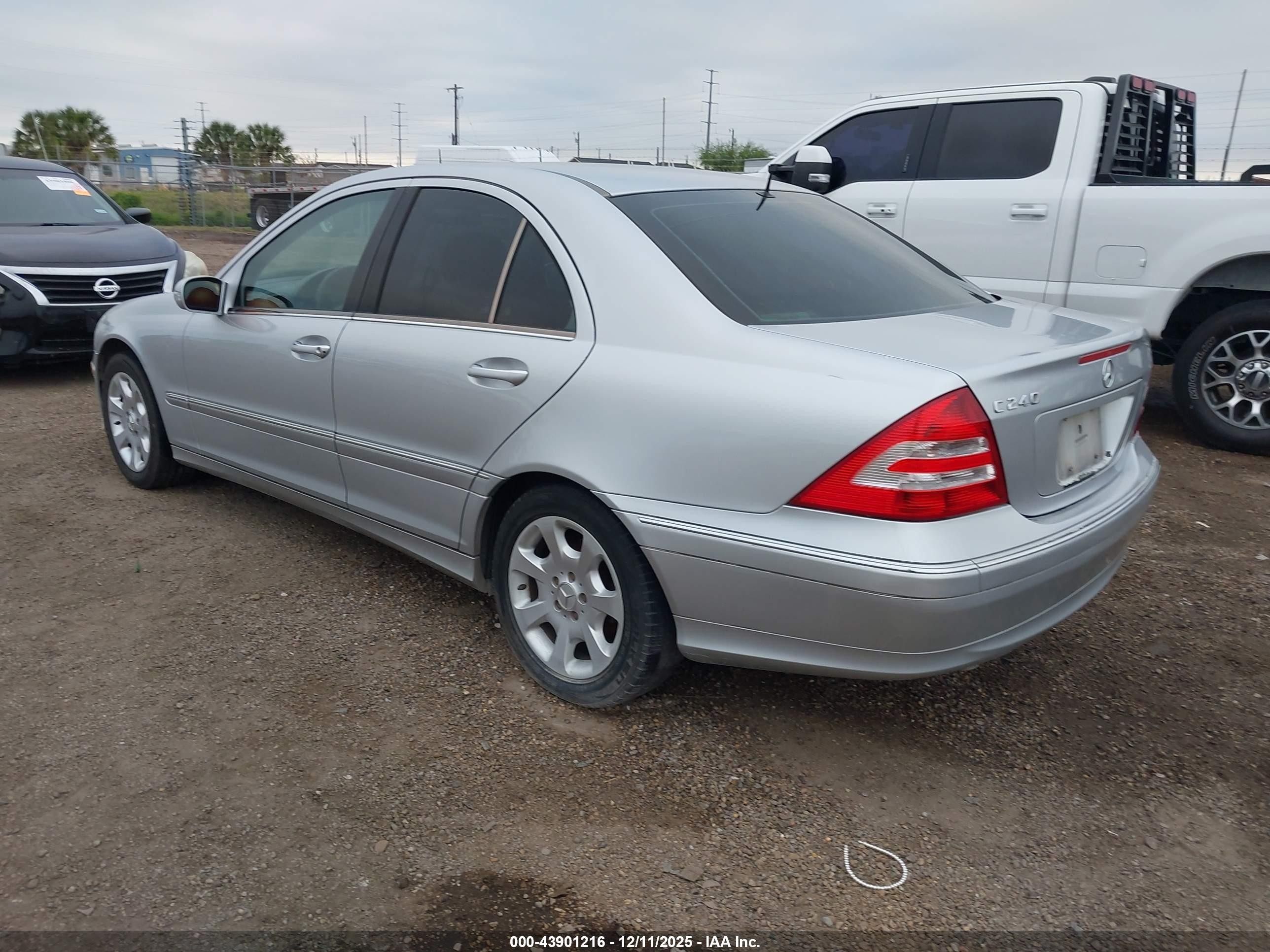 2005 Mercedes-benz C 240 Luxury Silver vin: WDBRF61J55A675892