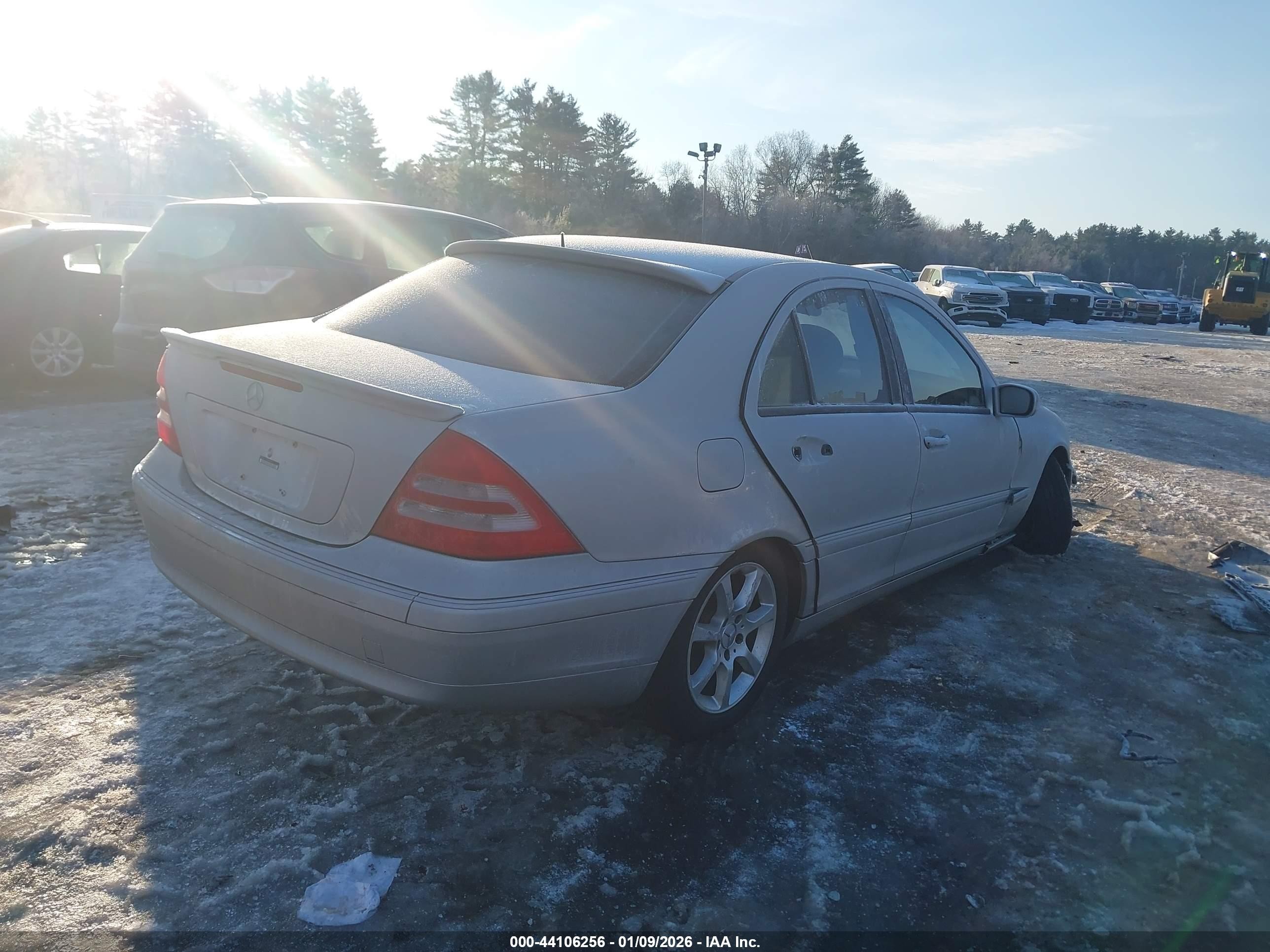 2001 Mercedes-benz C 240   Silver vin: WDBRF61J61F080966