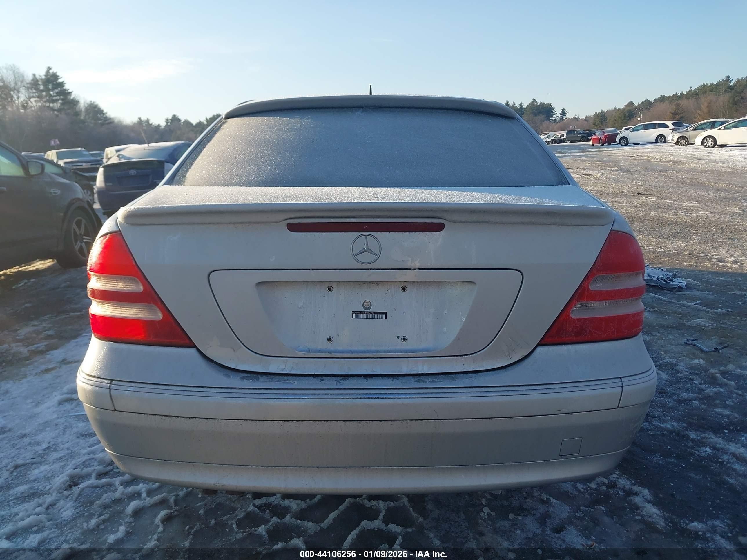 2001 Mercedes-benz C 240   Silver vin: WDBRF61J61F080966
