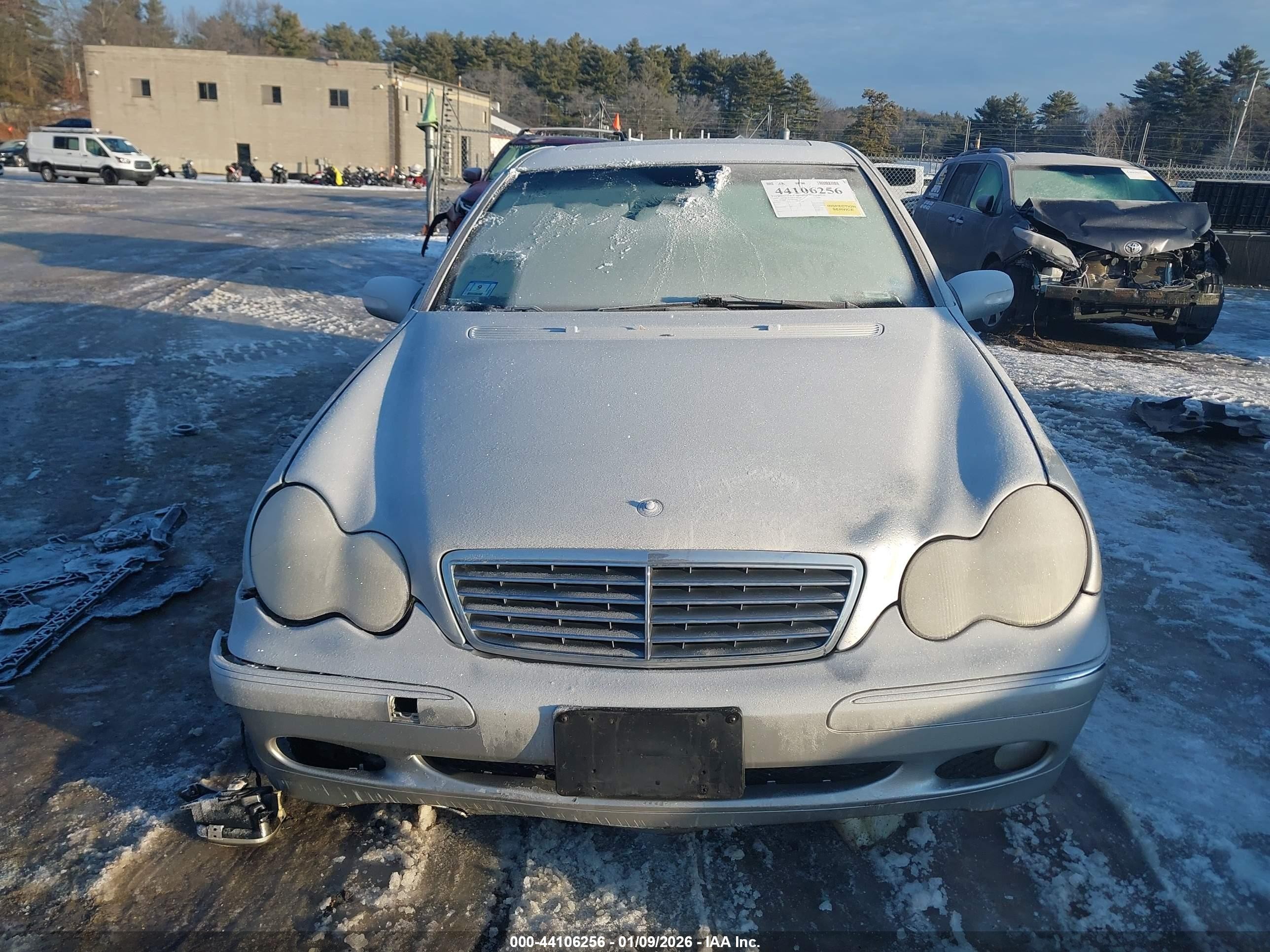 2001 Mercedes-benz C 240   Silver vin: WDBRF61J61F080966