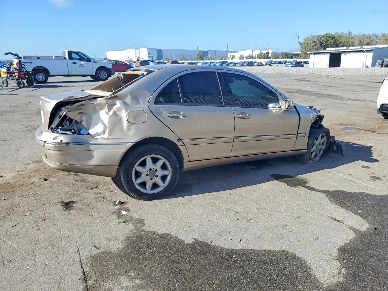 2002 Mercedes-benz C 240 Tan vin: WDBRF61J62E005384