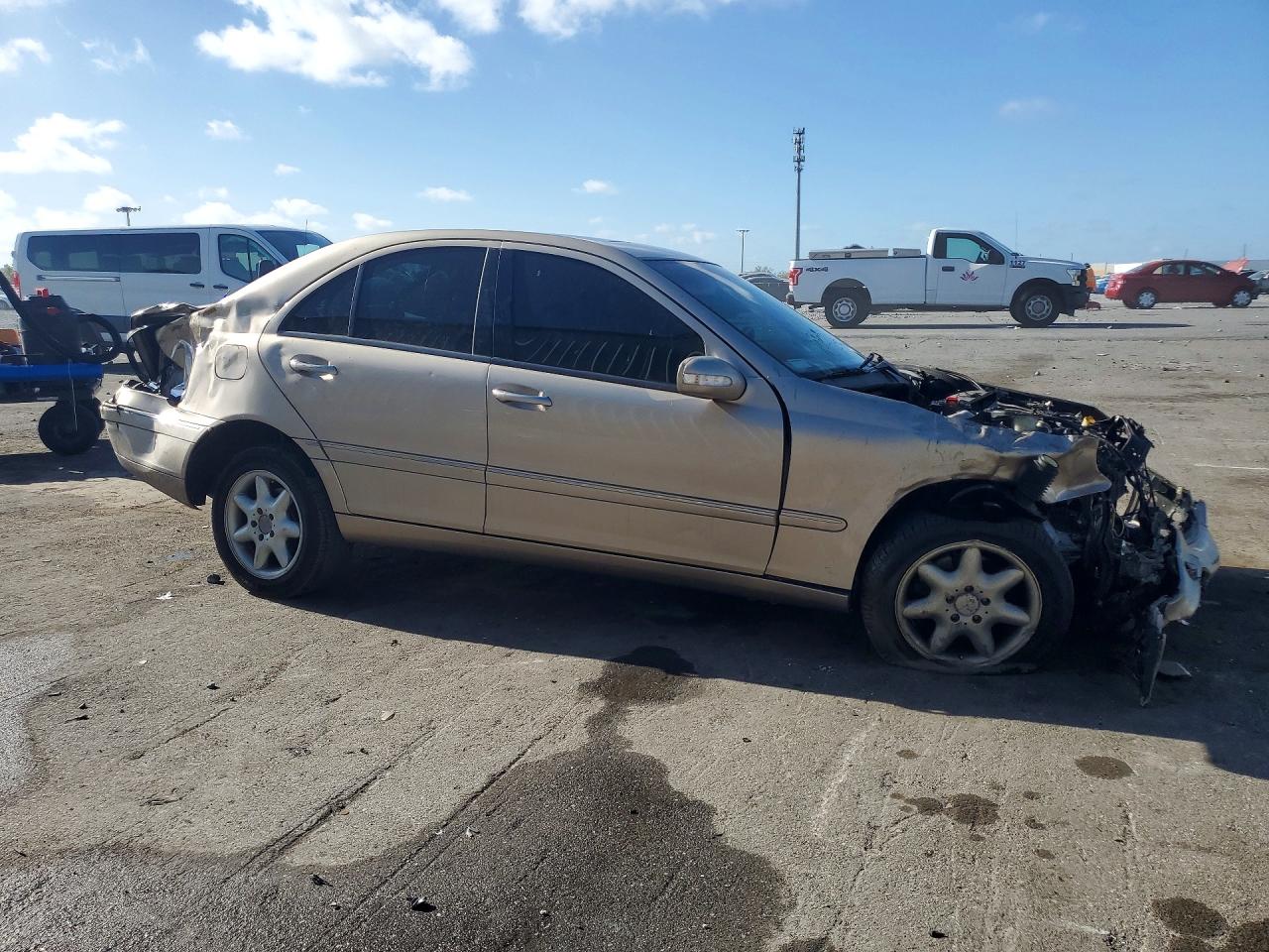 2002 Mercedes-benz C 240 Tan vin: WDBRF61J62E005384