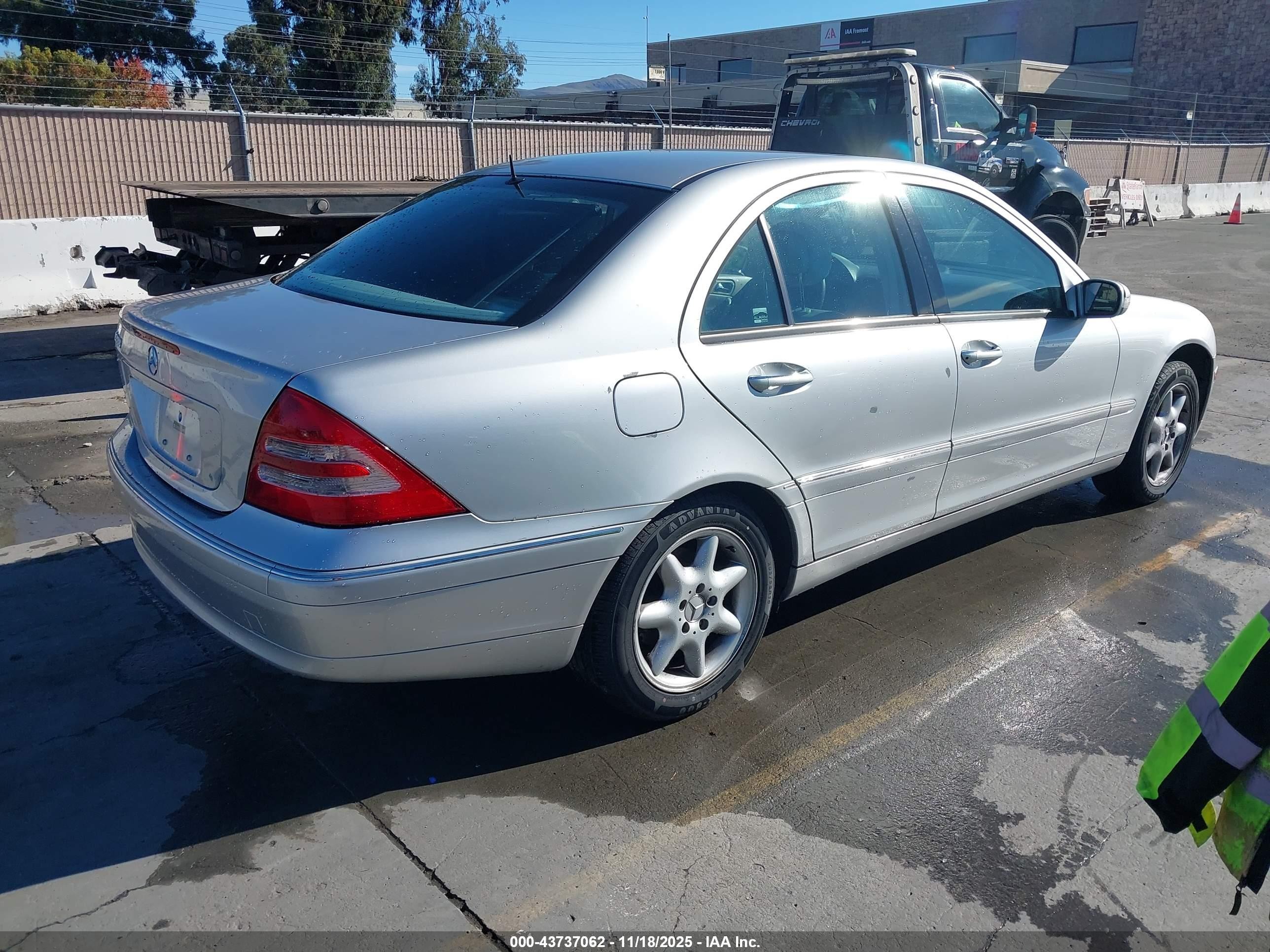 2002 Mercedes-benz C 240   Silver vin: WDBRF61J62F169485