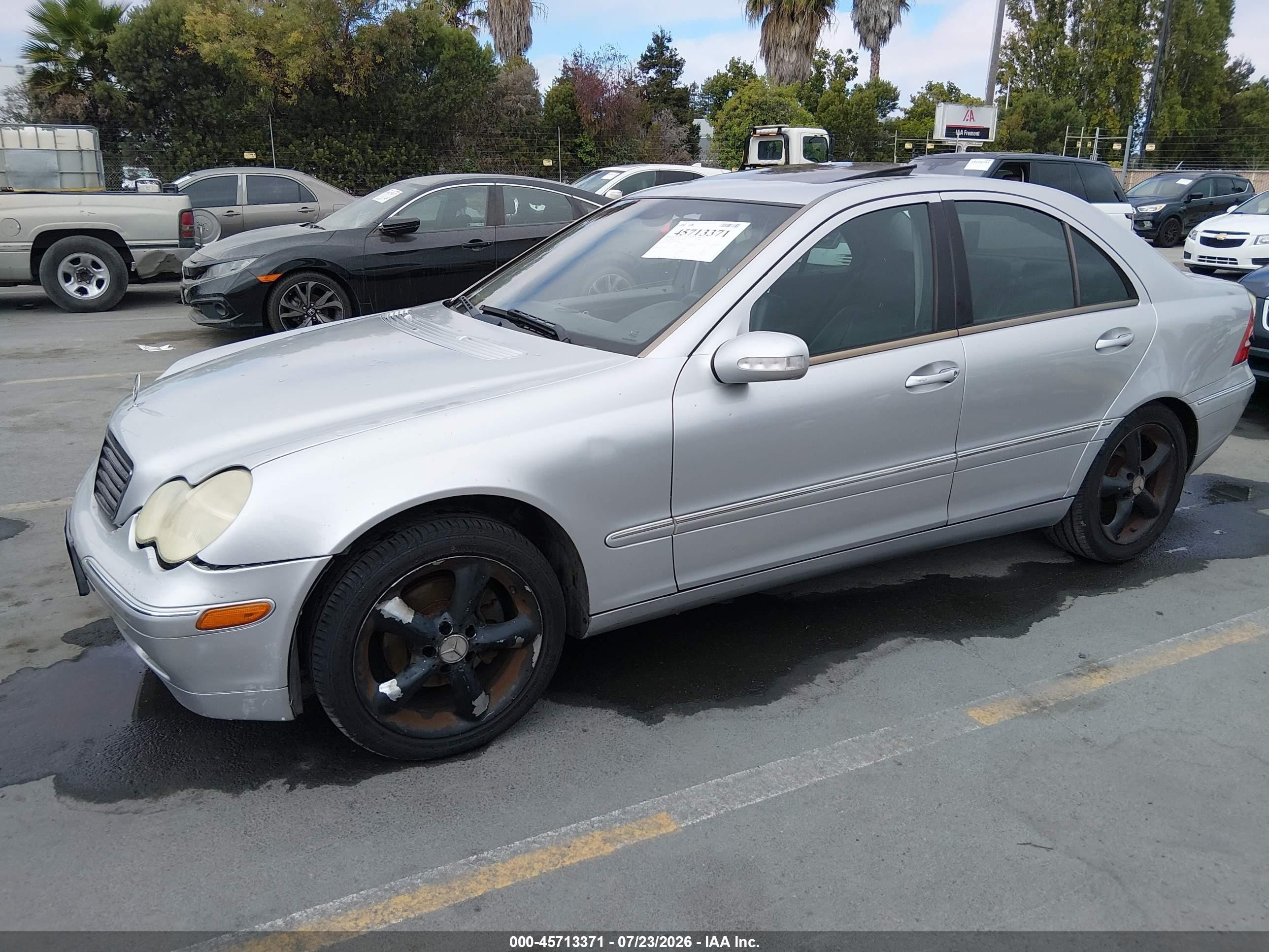 2002 Mercedes-benz C 240   Gray vin: WDBRF61J62F184486